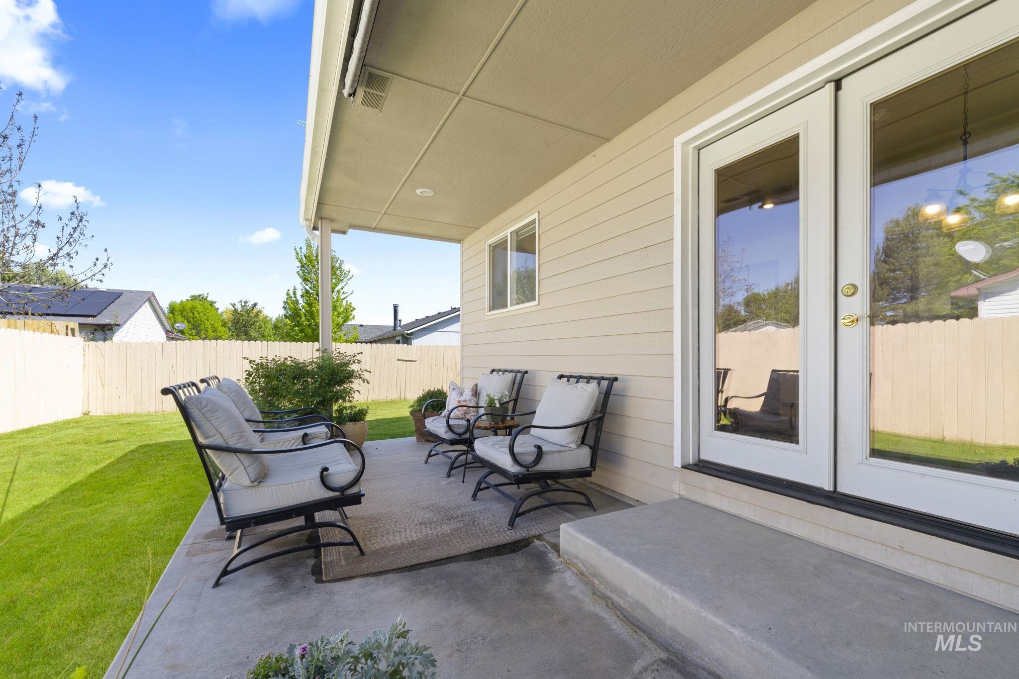 3114 Sunridge Dr, Caldwell, Idaho 83605, 3 Bedrooms, 2 Bathrooms, Residential For Sale, Price $340,000,MLS 98985168