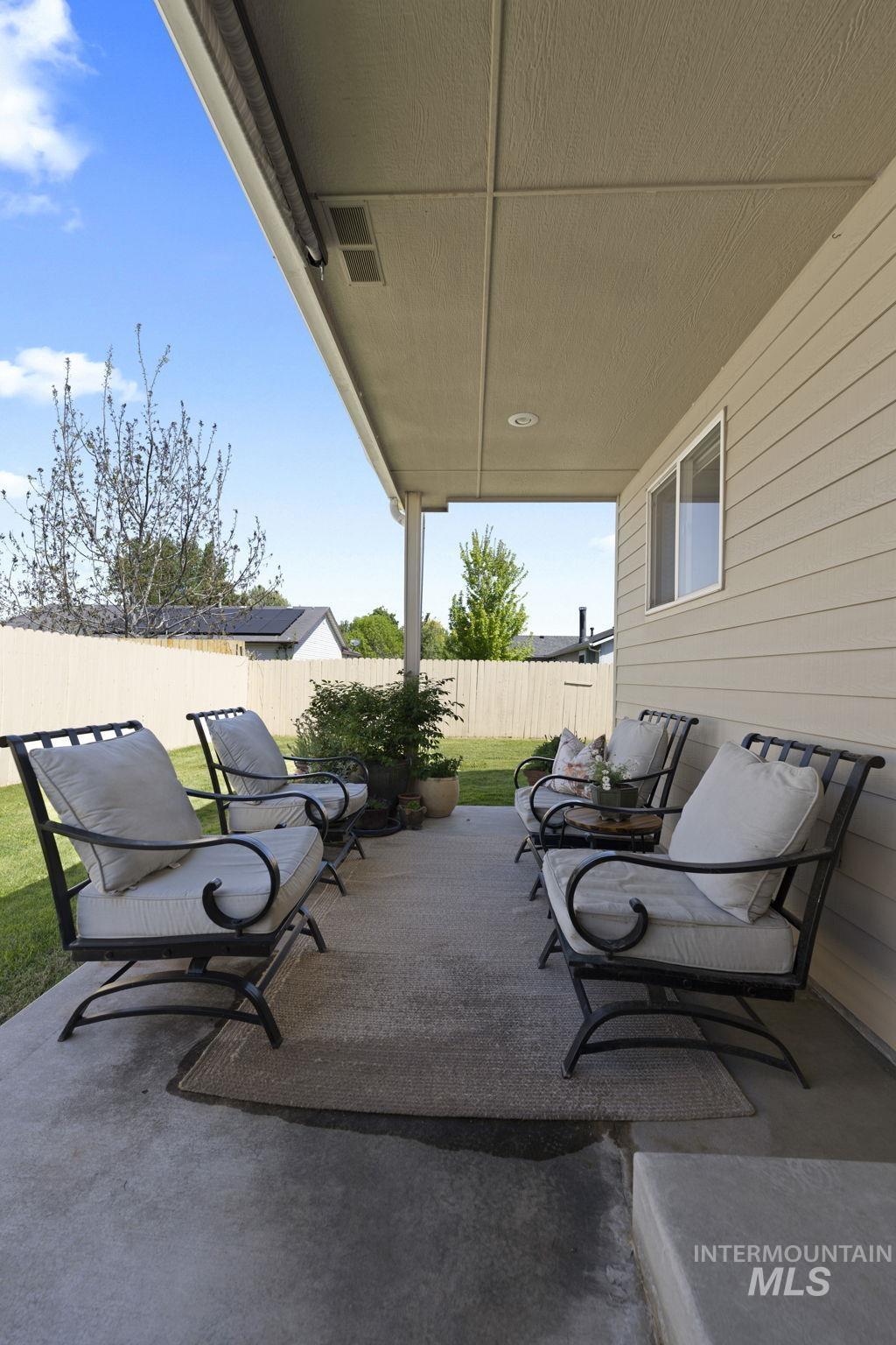 3114 Sunridge Dr, Caldwell, Idaho 83605, 3 Bedrooms, 2 Bathrooms, Residential For Sale, Price $340,000,MLS 98985168