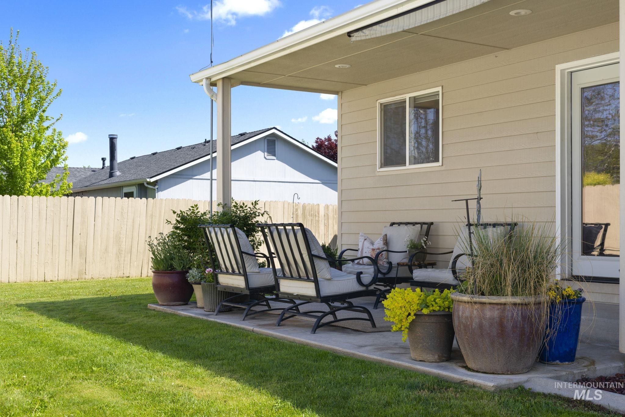 3114 Sunridge Dr, Caldwell, Idaho 83605, 3 Bedrooms, 2 Bathrooms, Residential For Sale, Price $340,000,MLS 98985168