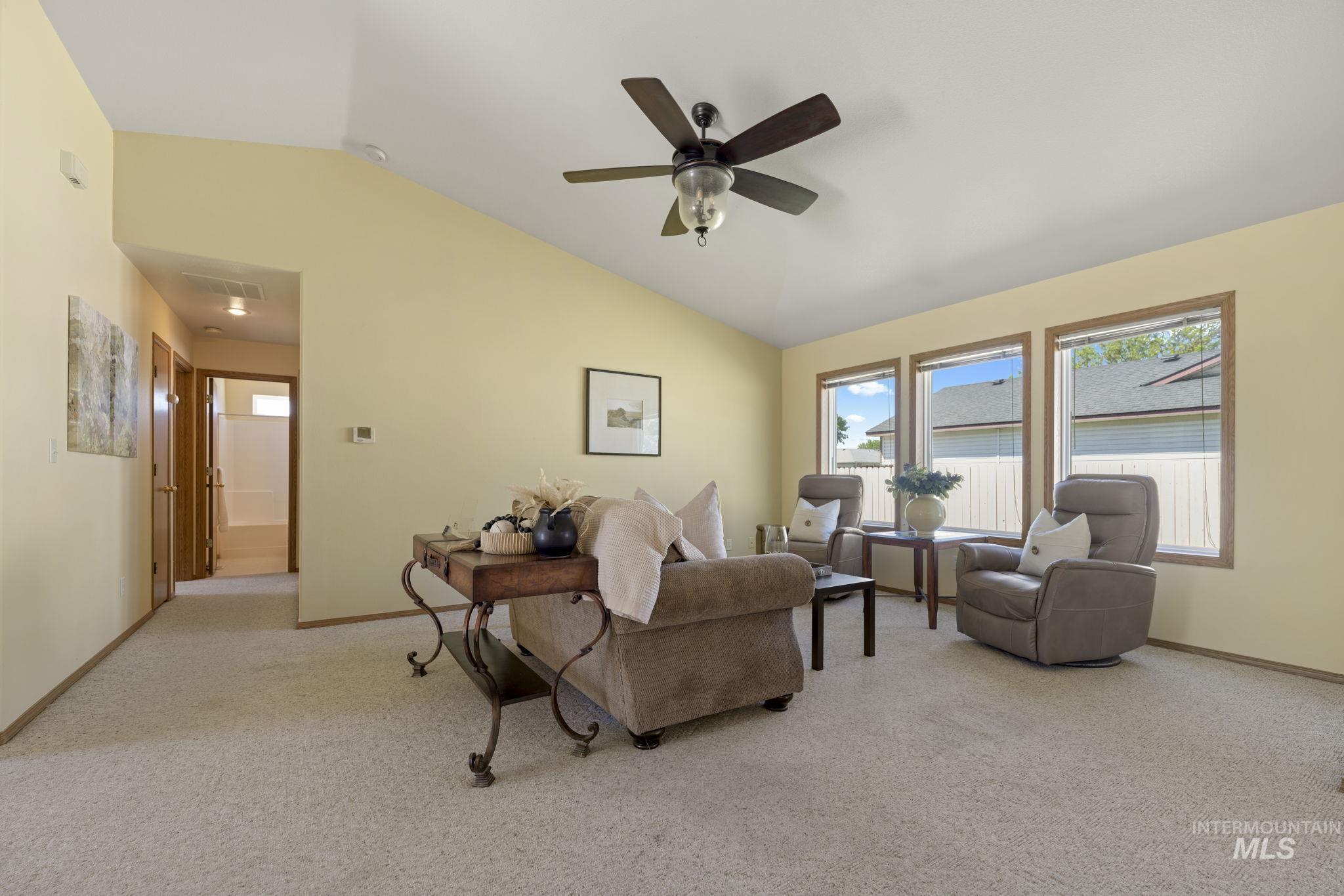 3114 Sunridge Dr, Caldwell, Idaho 83605, 3 Bedrooms, 2 Bathrooms, Residential For Sale, Price $340,000,MLS 98985168