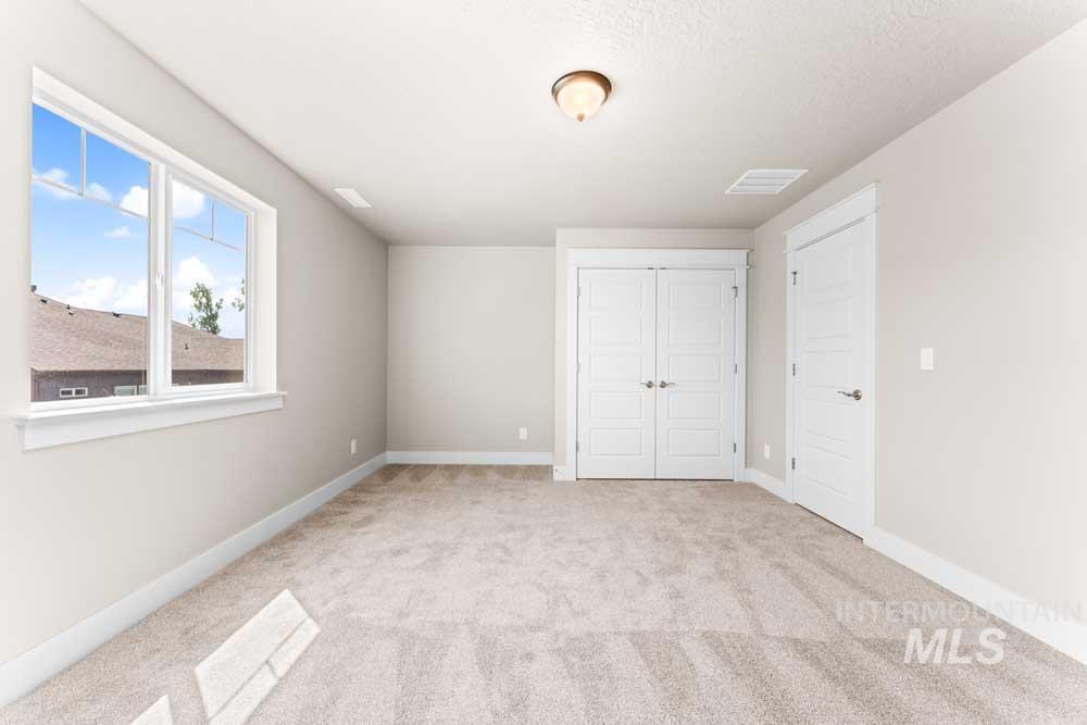 4423 E Wedge St, Nampa, Idaho 83687, 5 Bedrooms, 3 Bathrooms, Residential For Sale, Price $610,000,MLS 98985171