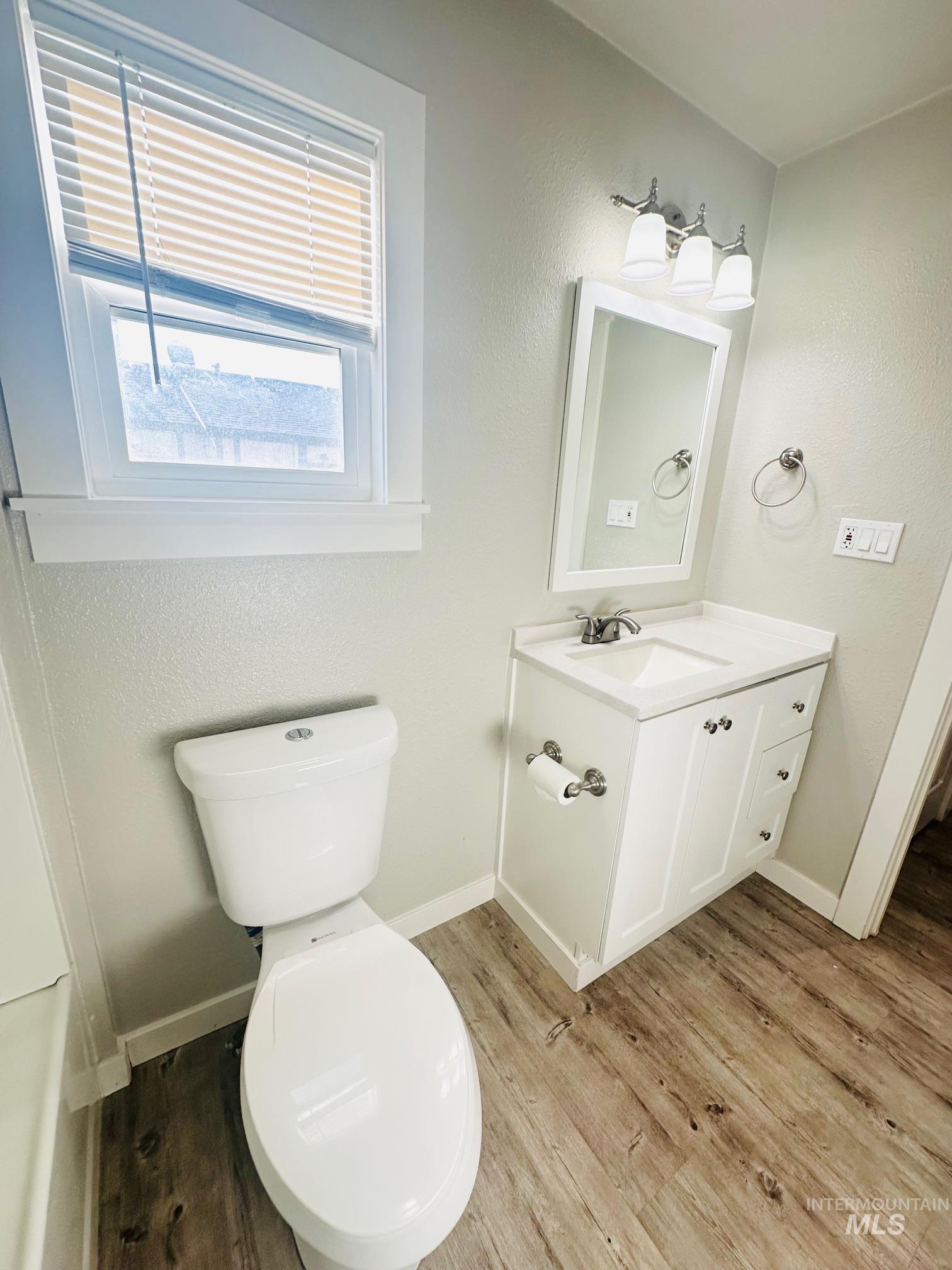 1085 E 4th S, Mountain Home, Idaho 83647, 1 Bedroom, 1 Bathroom, Residential Income For Sale, Price $700,000,MLS 98985173