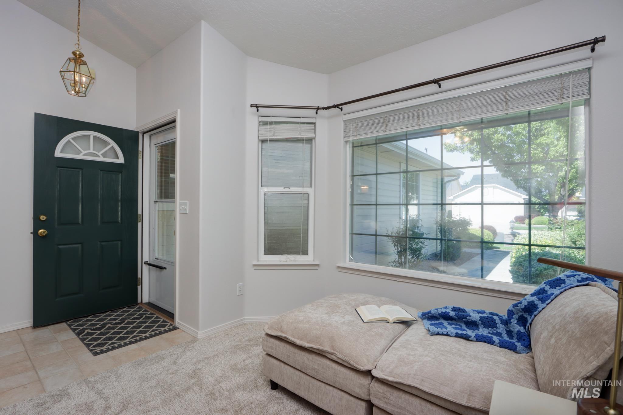 2640 N Englewood Way, Meridian, Idaho 83646, 2 Bedrooms, 2 Bathrooms, Residential For Sale, Price $384,000, 98985175