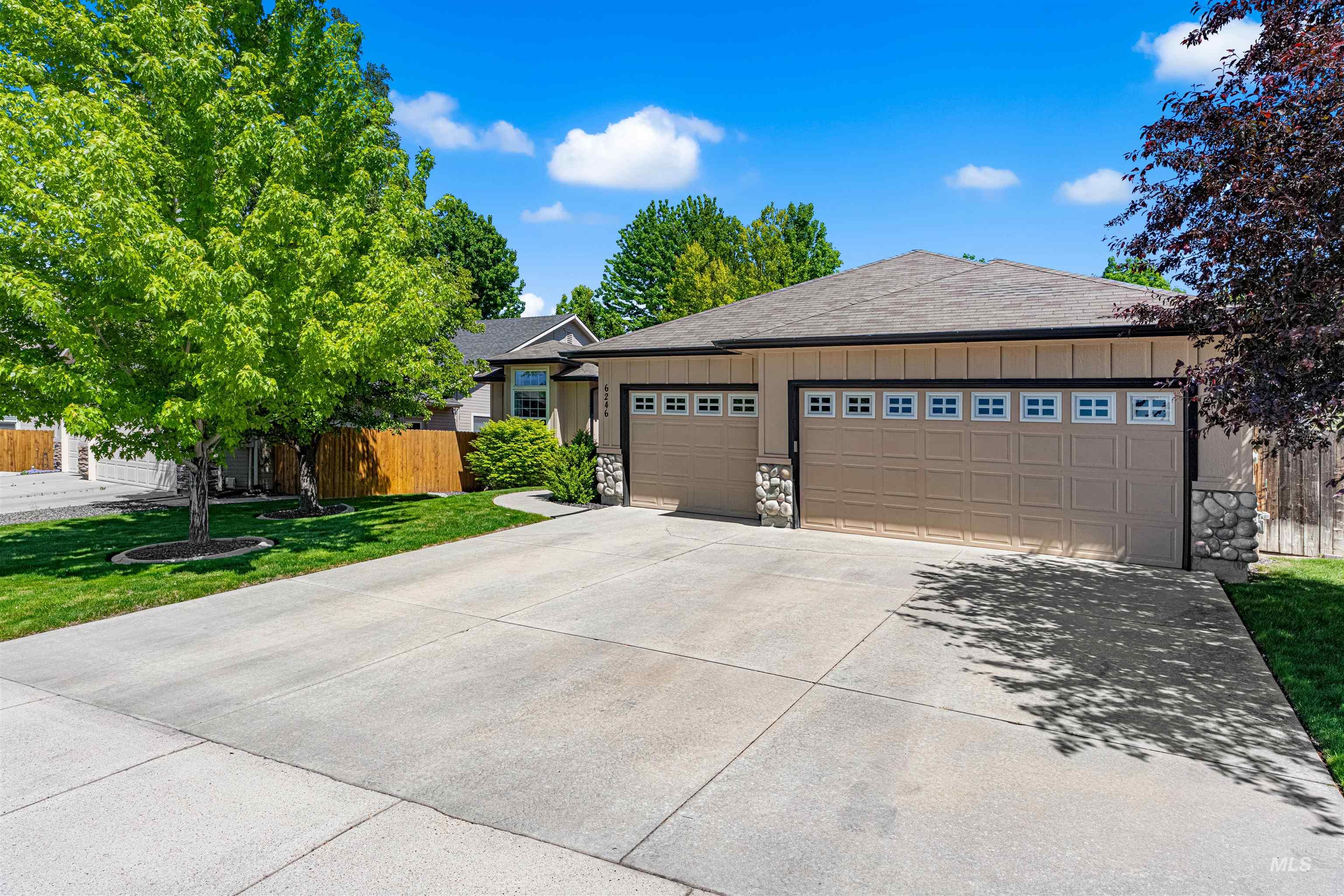 6246 S Teak Ave, Boise, Idaho 83716, 4 Bedrooms, 2 Bathrooms, Residential For Sale, Price $675,000,MLS 98985176