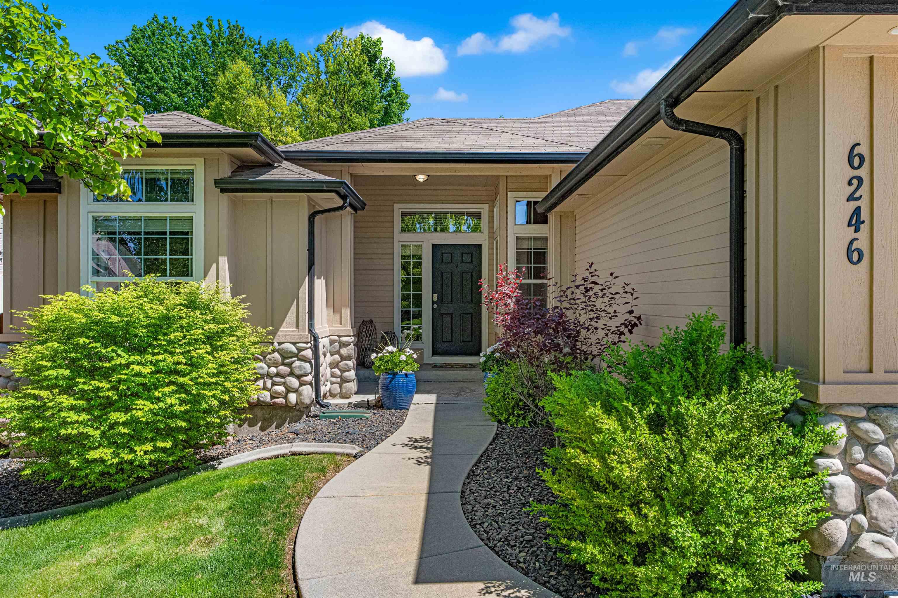 6246 S Teak Ave, Boise, Idaho 83716, 4 Bedrooms, 2 Bathrooms, Residential For Sale, Price $675,000,MLS 98985176