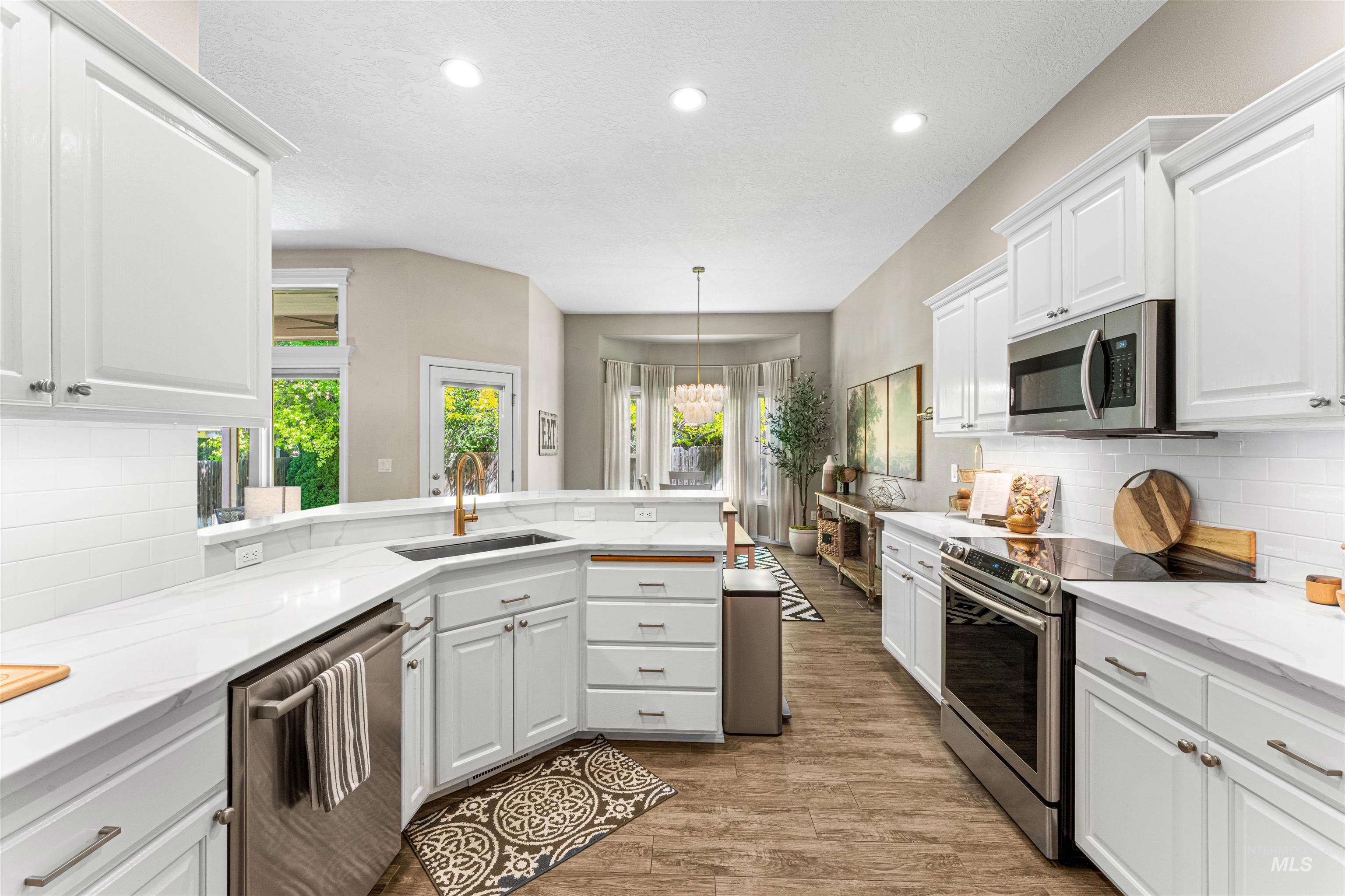 6246 S Teak Ave, Boise, Idaho 83716, 4 Bedrooms, 2 Bathrooms, Residential For Sale, Price $675,000,MLS 98985176