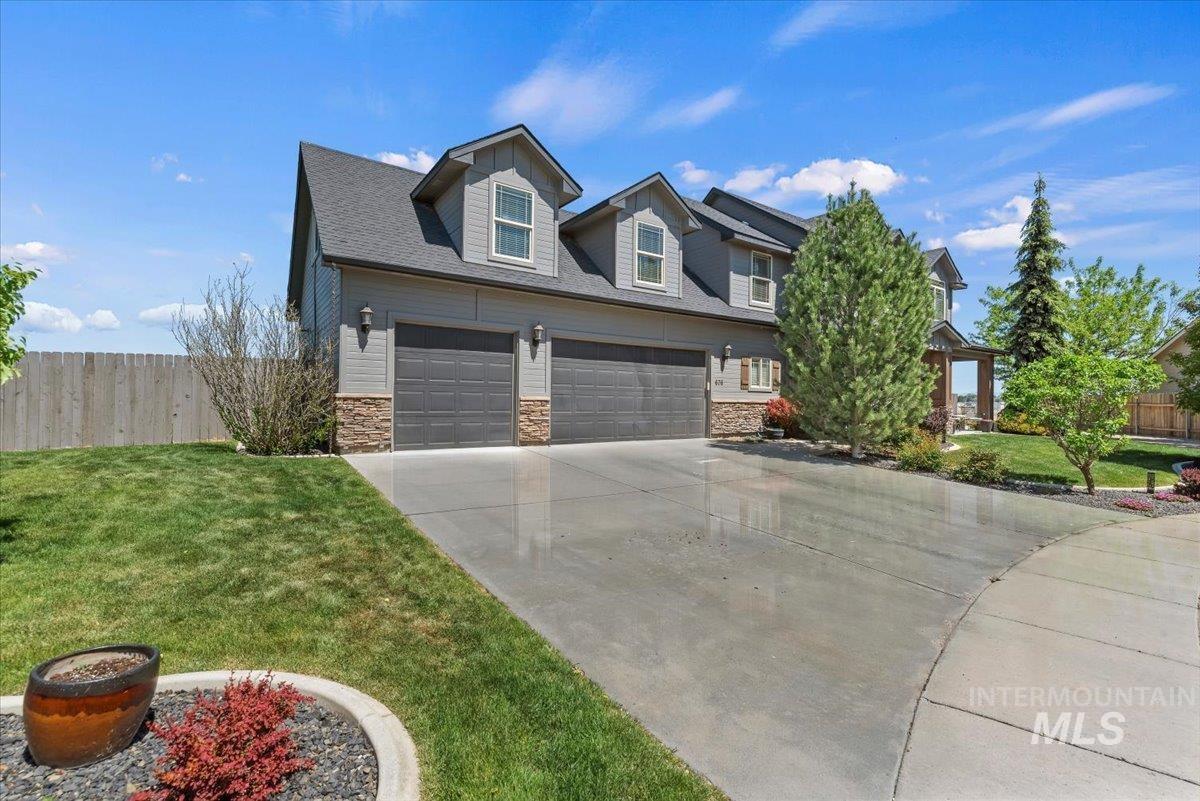676 Kennedy Ct, Middleton, Idaho 83644-6027, 5 Bedrooms, 2.5 Bathrooms, Residential For Sale, Price $599,900, 98985185