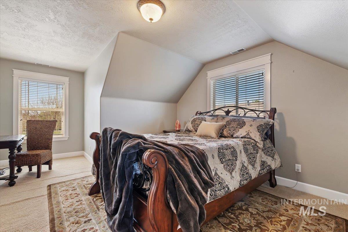 676 Kennedy Ct, Middleton, Idaho 83644-6027, 5 Bedrooms, 2.5 Bathrooms, Residential For Sale, Price $599,900, 98985185
