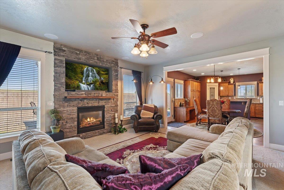 676 Kennedy Ct, Middleton, Idaho 83644-6027, 5 Bedrooms, 2.5 Bathrooms, Residential For Sale, Price $599,900, 98985185