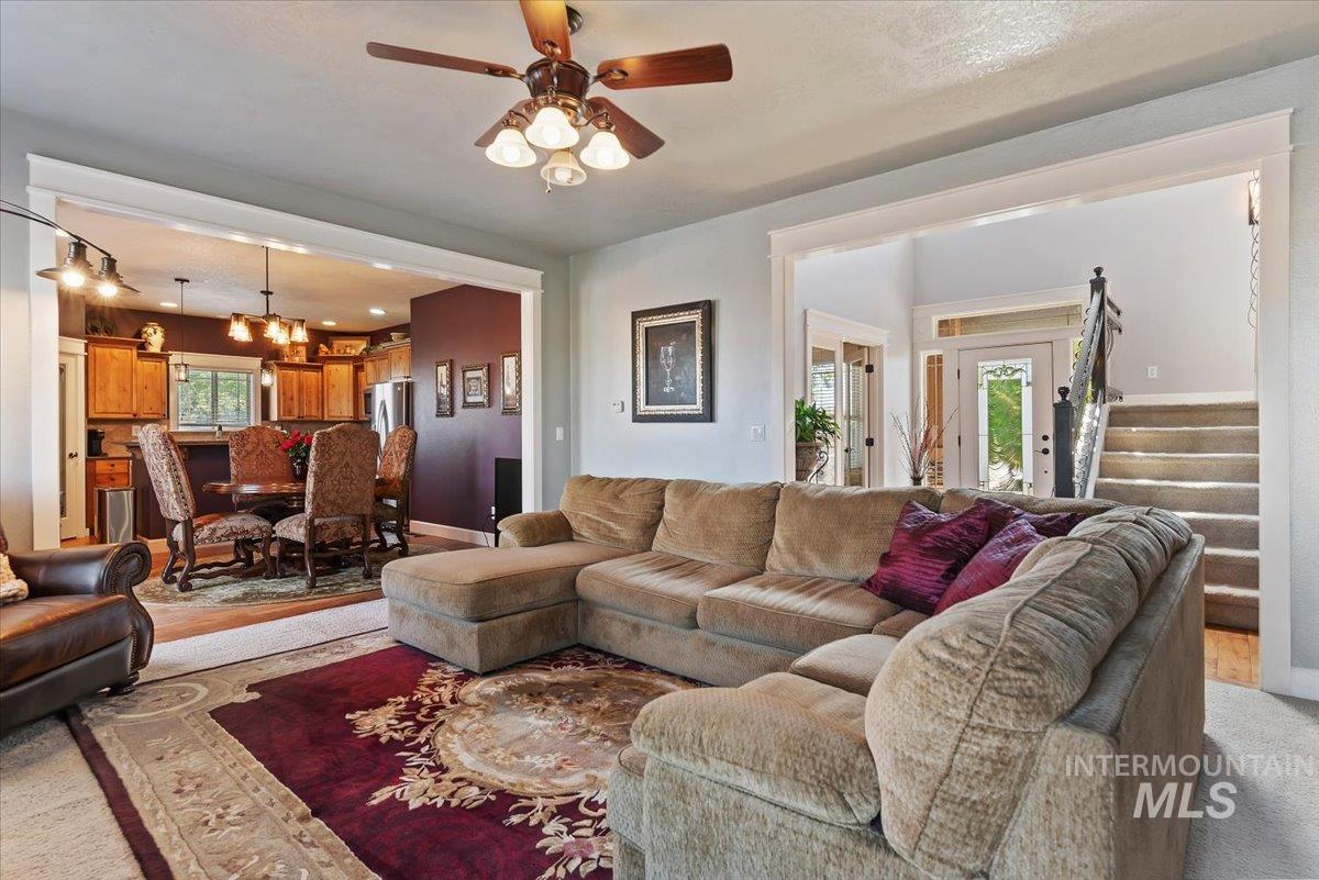 676 Kennedy Ct, Middleton, Idaho 83644-6027, 5 Bedrooms, 2.5 Bathrooms, Residential For Sale, Price $599,900, 98985185