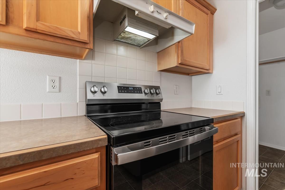1435 Kyle Street, Mountain Home, Idaho 83647, 3 Bedrooms, 2 Bathrooms, Residential For Sale, Price $319,900,MLS 98985187