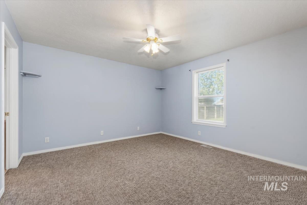 1435 Kyle Street, Mountain Home, Idaho 83647, 3 Bedrooms, 2 Bathrooms, Residential For Sale, Price $319,900,MLS 98985187