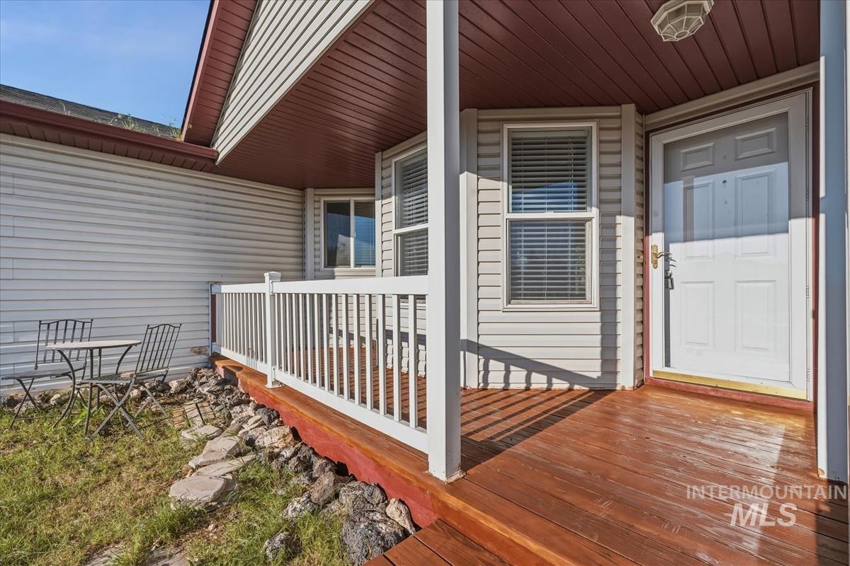 1435 Kyle Street, Mountain Home, Idaho 83647, 3 Bedrooms, 2 Bathrooms, Residential For Sale, Price $319,900,MLS 98985187
