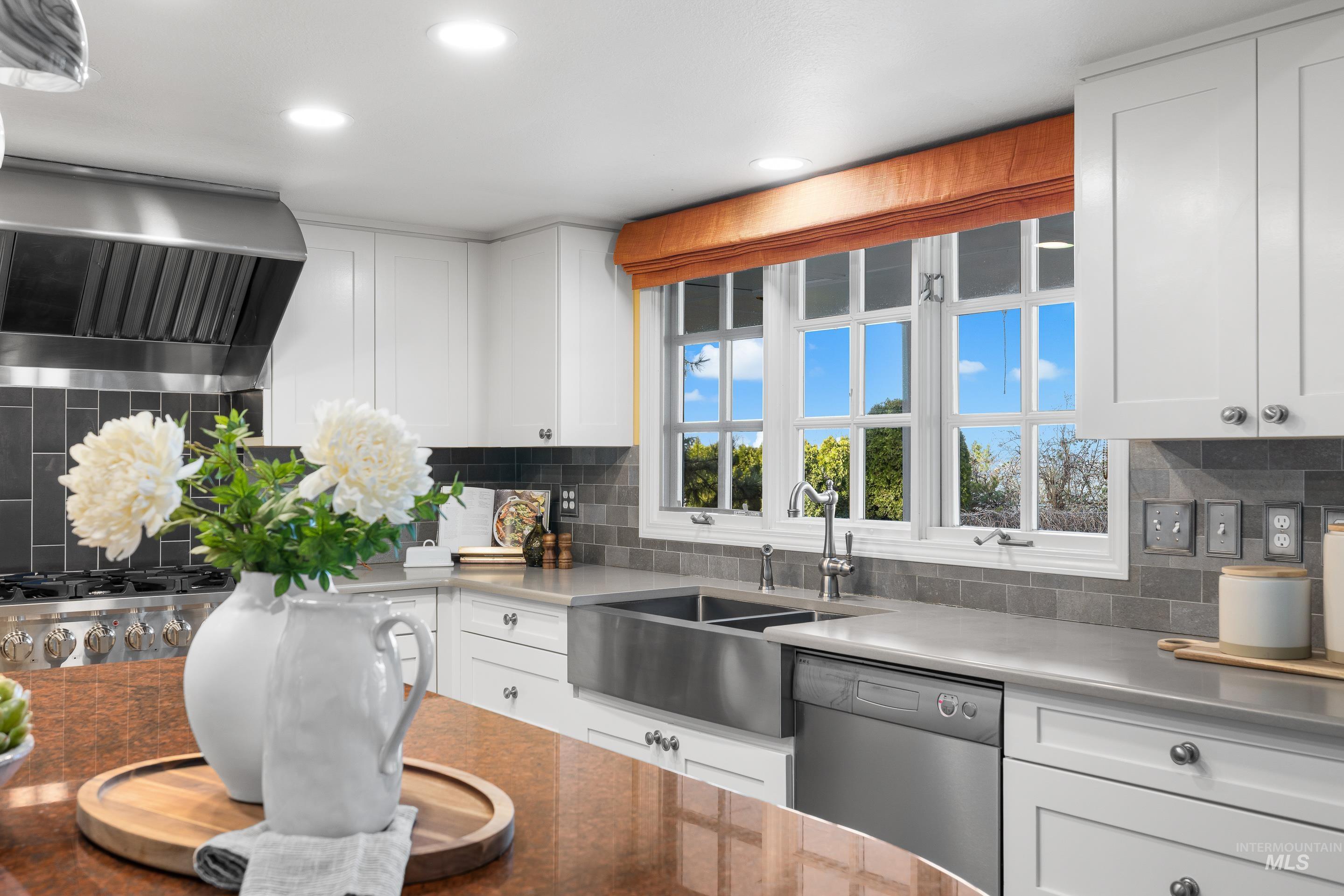 4225 N Cole Lane, Boise, Idaho 83704, 4 Bedrooms, 3.5 Bathrooms, Residential For Sale, Price $995,000, 98985189