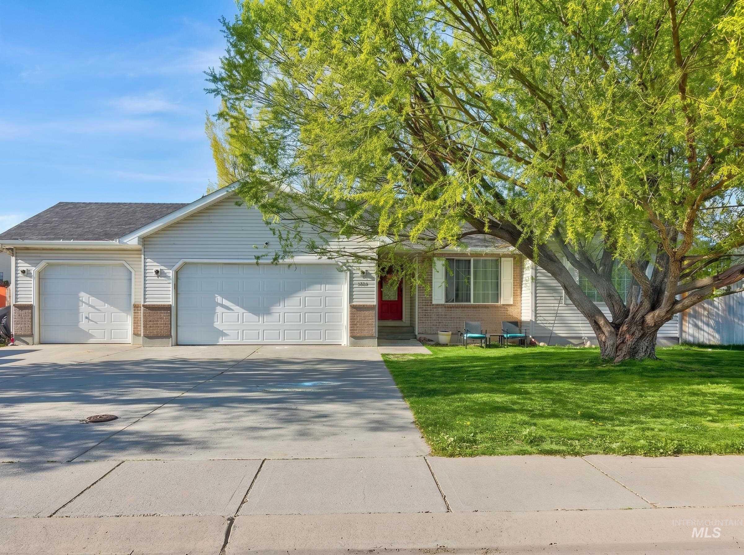 3885 Deer Meadow, Idaho Falls, Idaho 83401, 5 Bedrooms, 3 Bathrooms, Residential For Sale, Price $425,000, 98985190