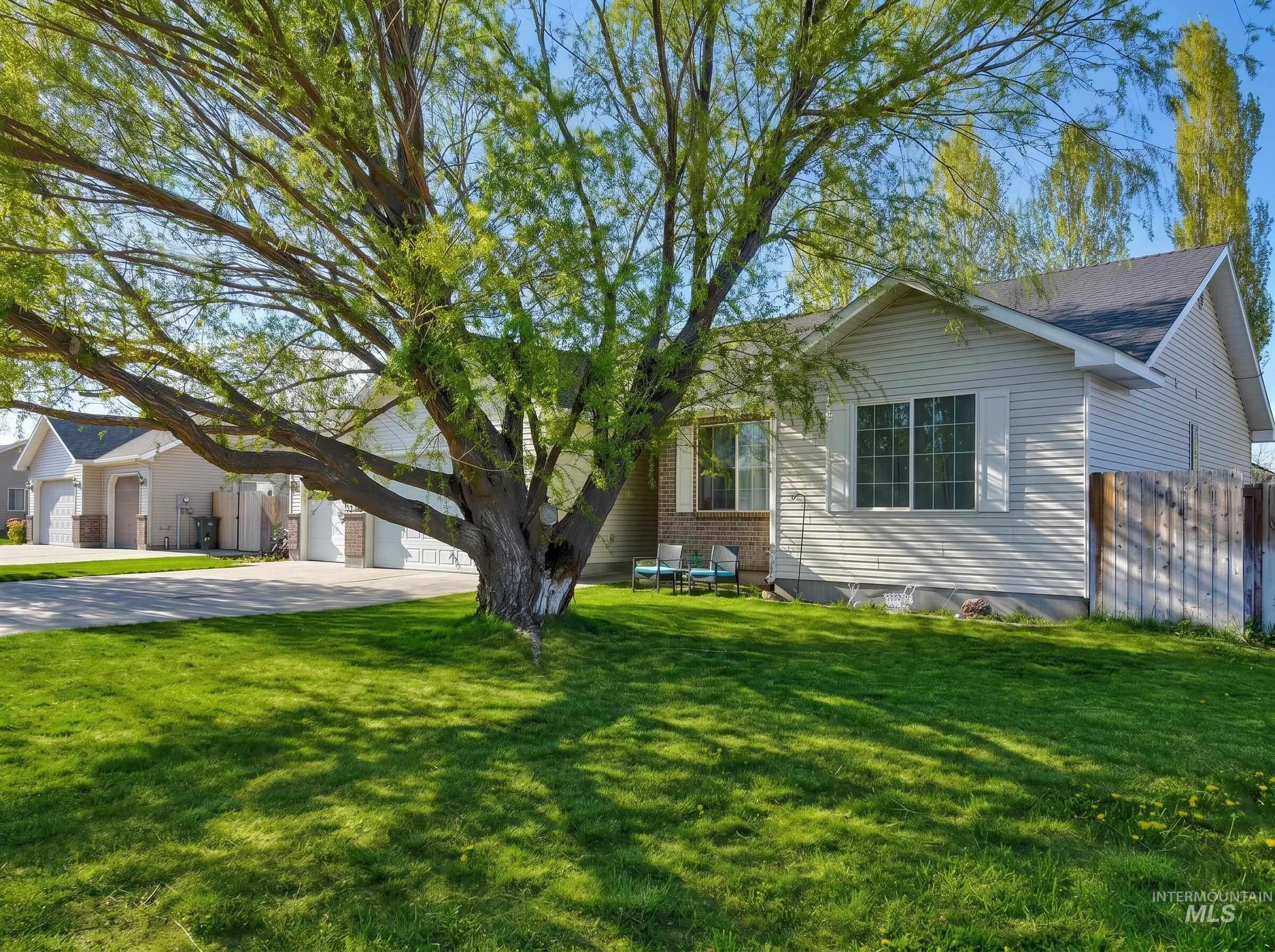 3885 Deer Meadow, Idaho Falls, Idaho 83401, 5 Bedrooms, 3 Bathrooms, Residential For Sale, Price $425,000, 98985190