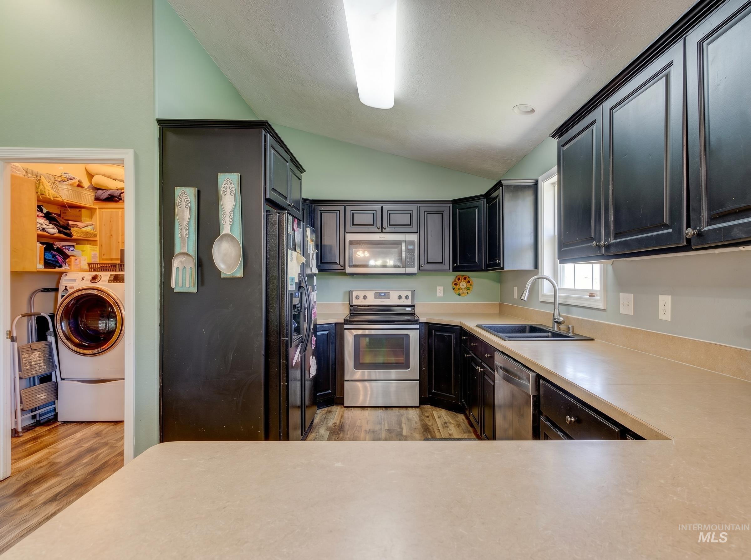 3885 Deer Meadow, Idaho Falls, Idaho 83401, 5 Bedrooms, 3 Bathrooms, Residential For Sale, Price $425,000, 98985190
