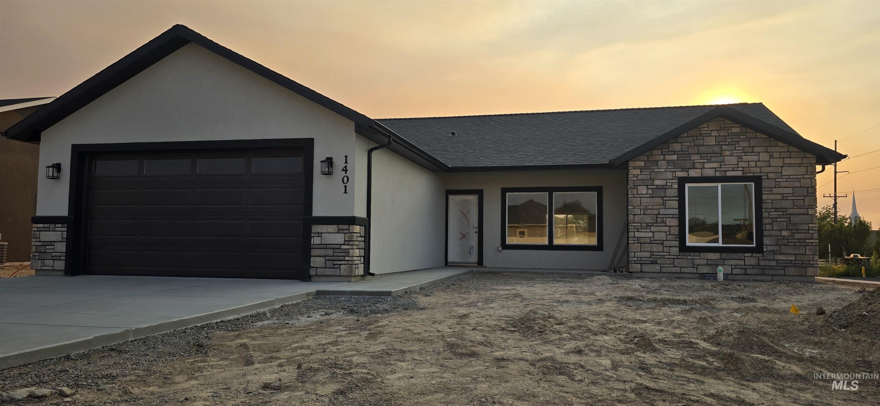 1401 Leslie Drive, Jerome, Idaho 83338, 3 Bedrooms, 2 Bathrooms, Residential For Sale, Price $399,900, 98985191