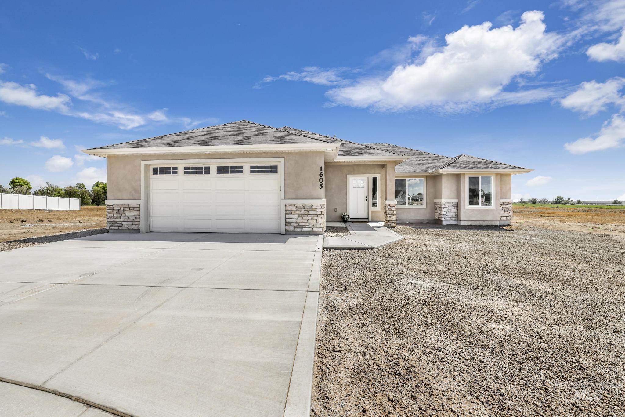 1401 Leslie Drive, Jerome, Idaho 83338, 3 Bedrooms, 2 Bathrooms, Residential For Sale, Price $399,900, 98985191