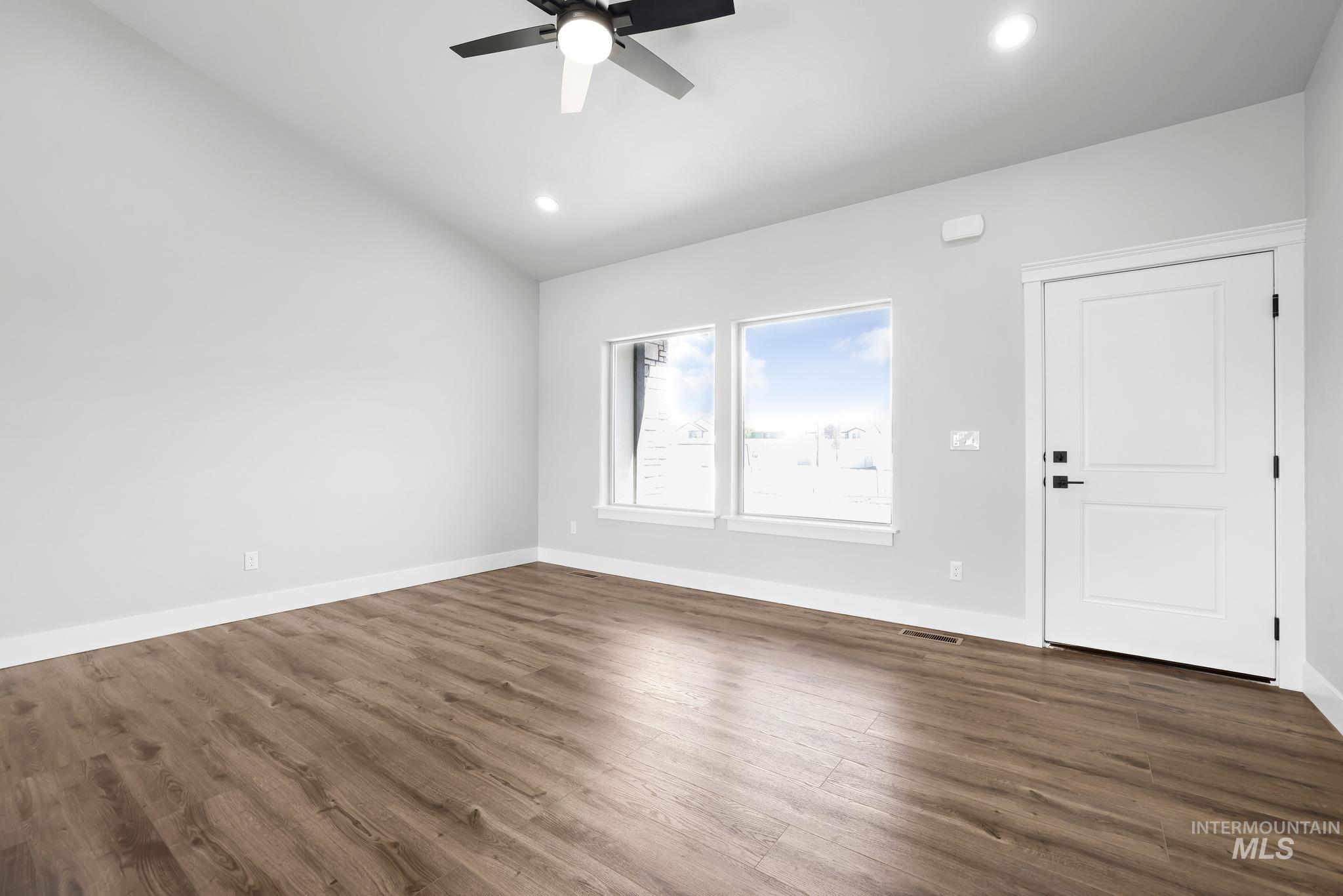 1401 Leslie Drive, Jerome, Idaho 83338, 3 Bedrooms, 2 Bathrooms, Residential For Sale, Price $399,900,MLS 98985191