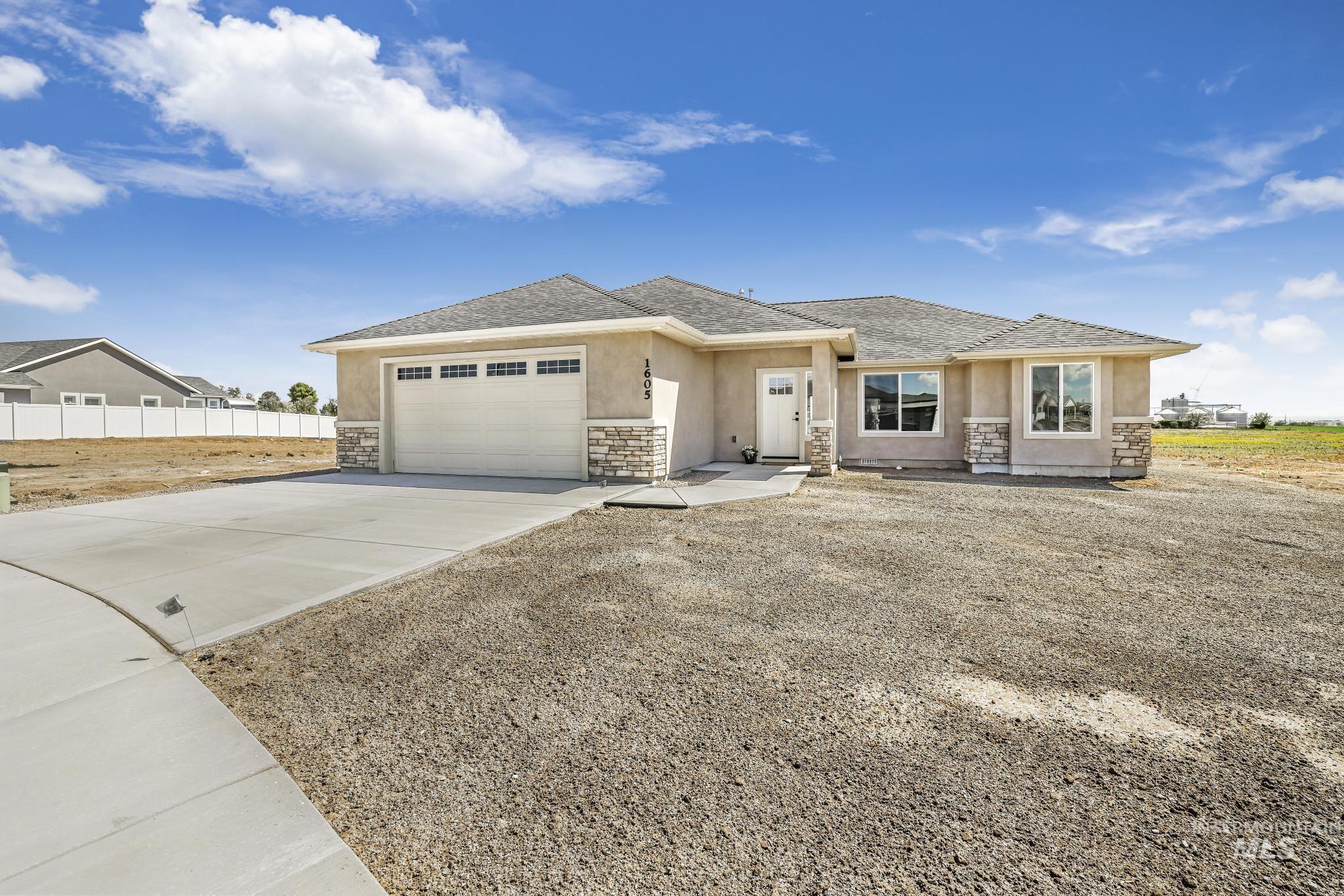 1401 Leslie Drive, Jerome, Idaho 83338, 3 Bedrooms, 2 Bathrooms, Residential For Sale, Price $399,900, 98985191