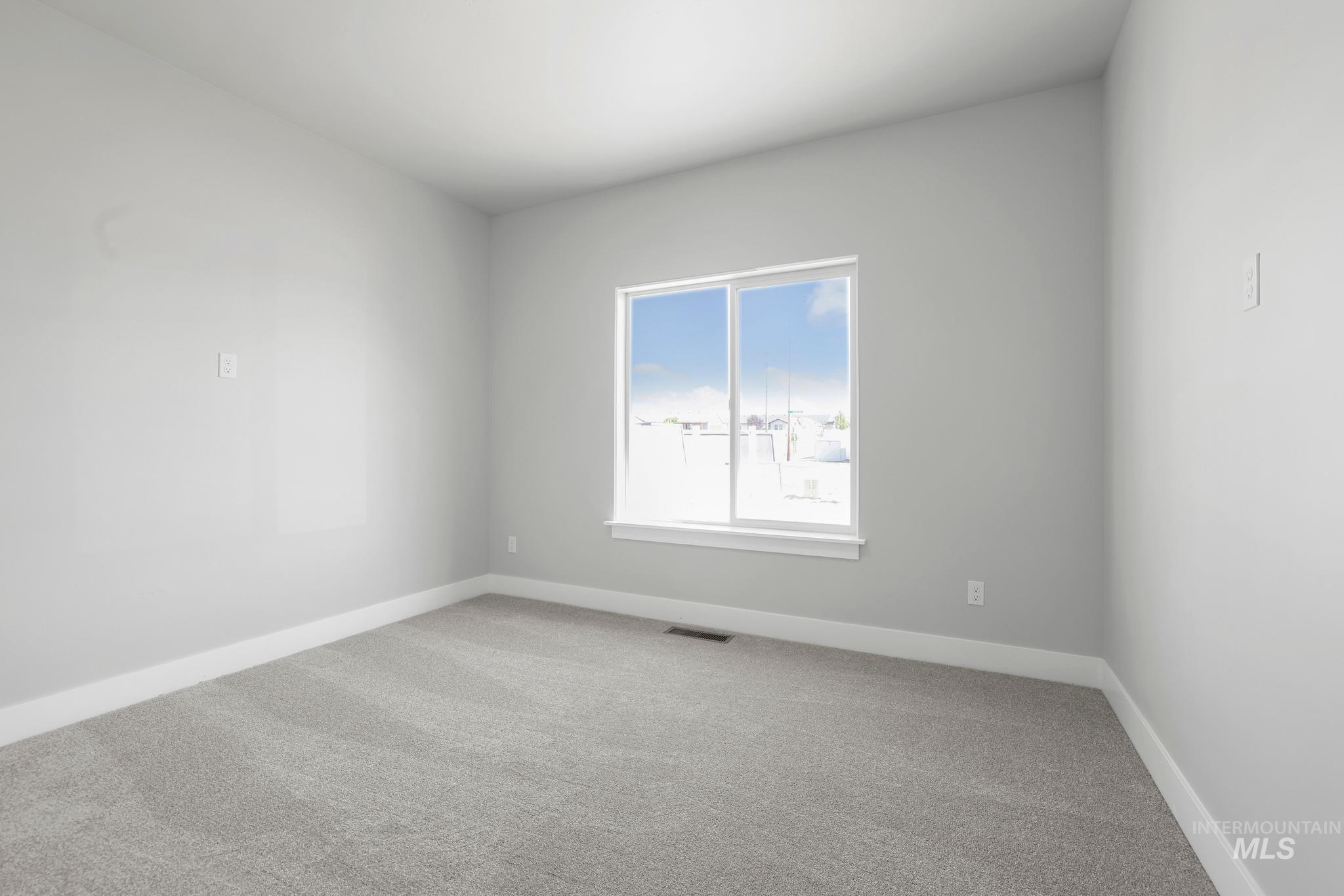1401 Leslie Drive, Jerome, Idaho 83338, 3 Bedrooms, 2 Bathrooms, Residential For Sale, Price $399,900,MLS 98985191