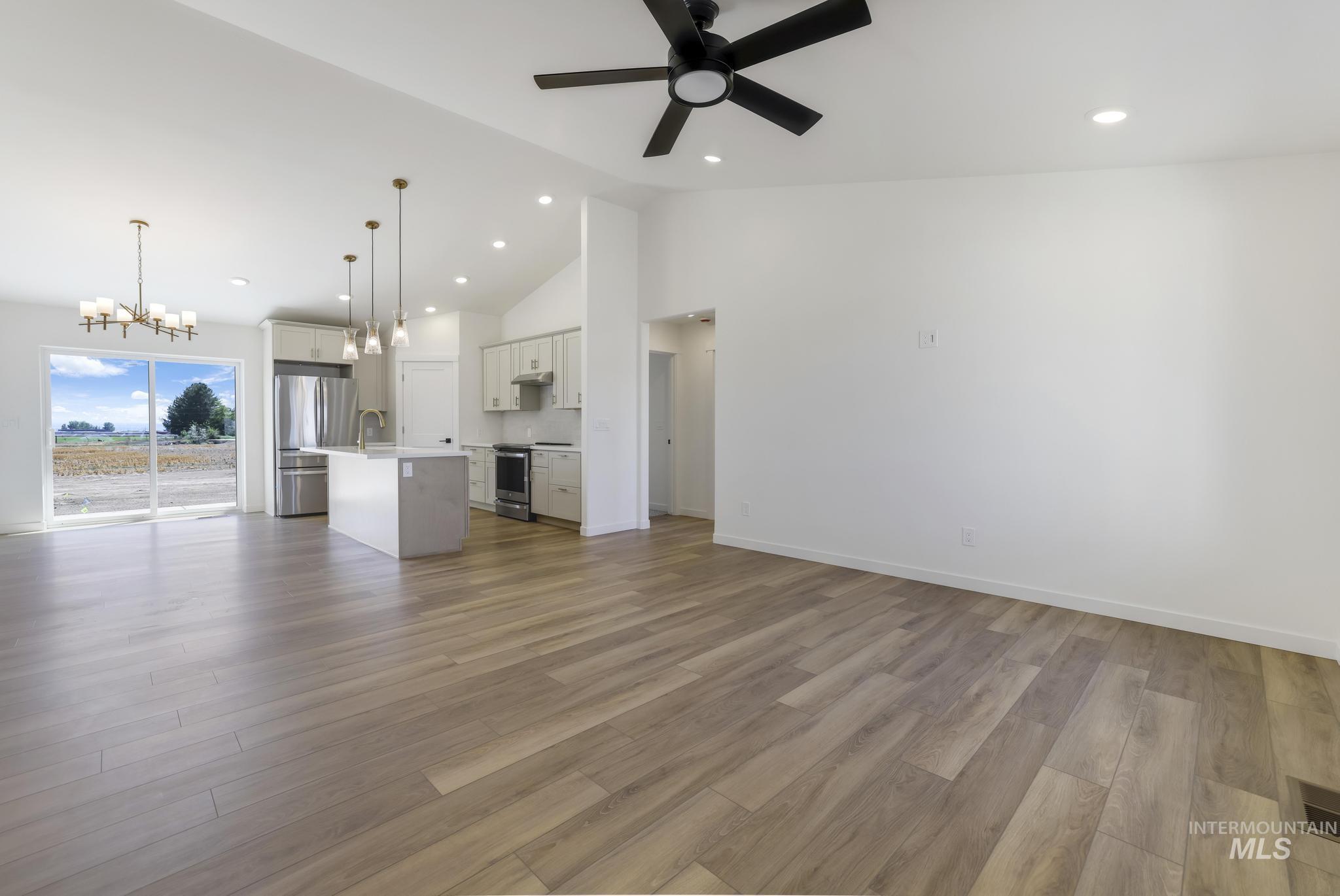 1401 Leslie Drive, Jerome, Idaho 83338, 3 Bedrooms, 2 Bathrooms, Residential For Sale, Price $399,900, 98985191