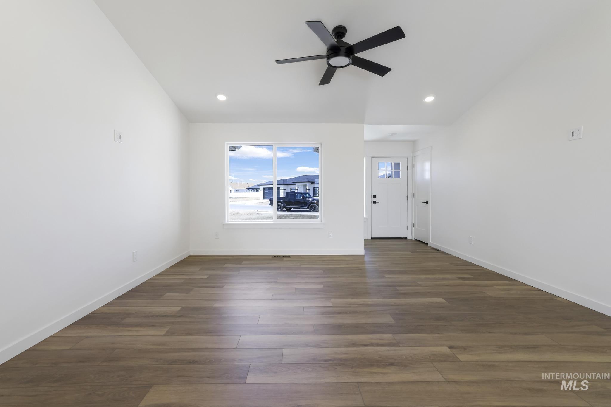 1401 Leslie Drive, Jerome, Idaho 83338, 3 Bedrooms, 2 Bathrooms, Residential For Sale, Price $399,900, 98985191