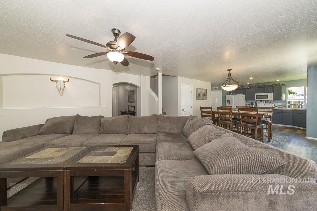 19802 Wilderness Dr, Caldwell, Idaho 83605, 5 Bedrooms, 2.5 Bathrooms, Residential For Sale, Price $430,000, 98985193