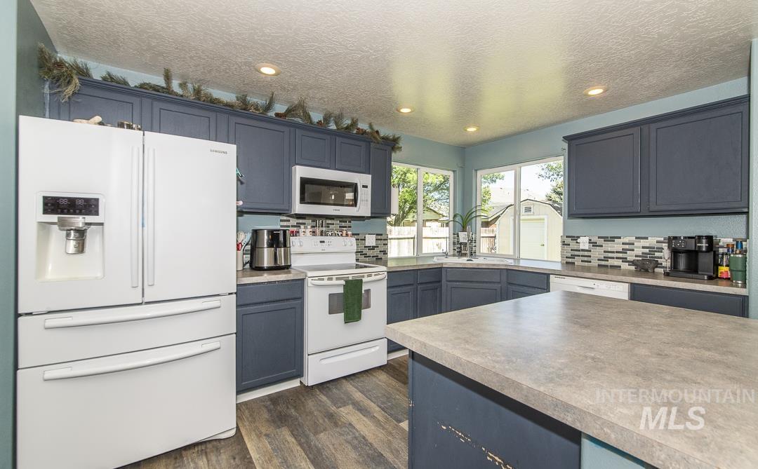 19802 Wilderness Dr, Caldwell, Idaho 83605, 5 Bedrooms, 2.5 Bathrooms, Residential For Sale, Price $430,000, 98985193