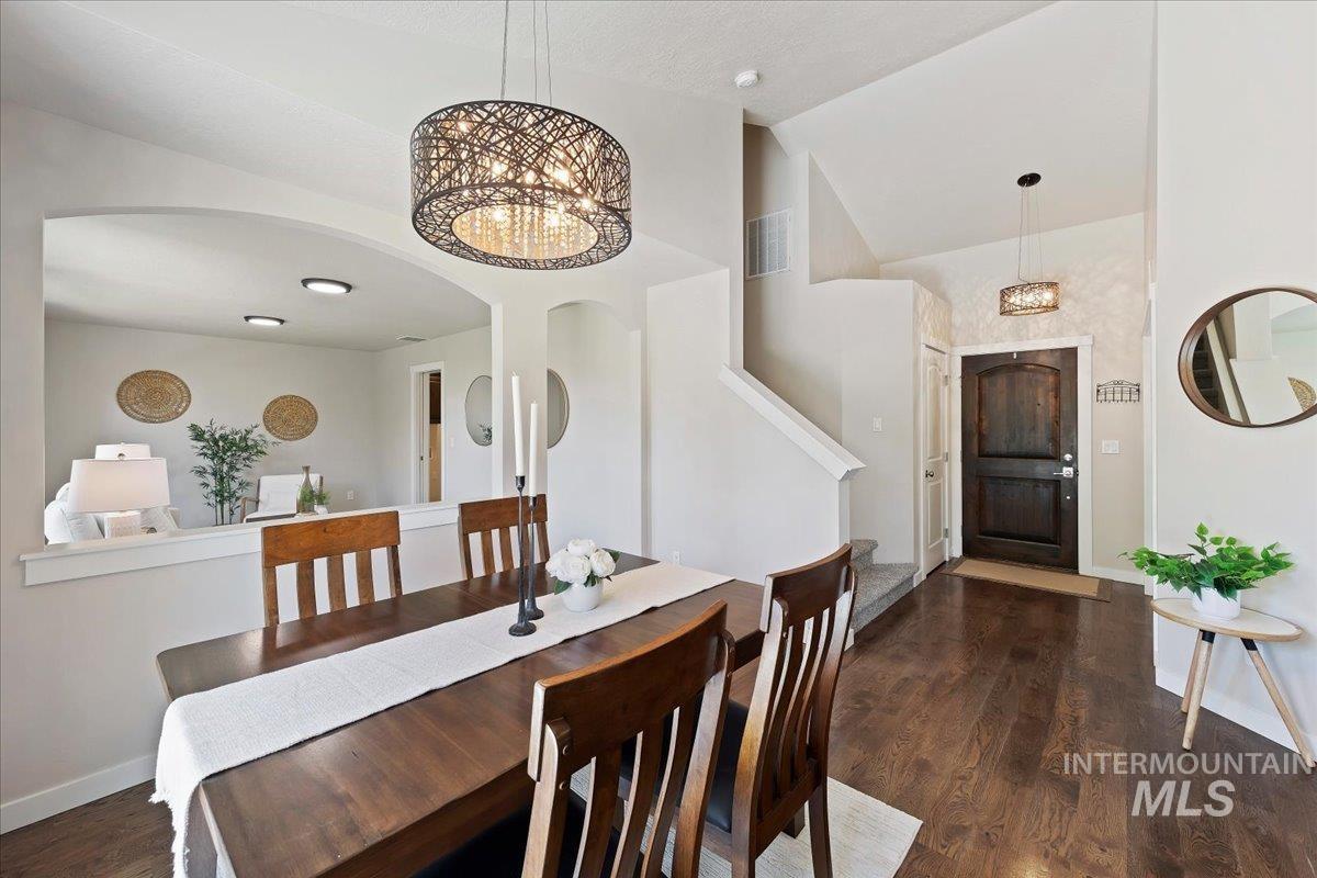 3419 N Arrowwood Way, Meridian, Idaho 83646, 3 Bedrooms, 2.5 Bathrooms, Residential For Sale, Price $459,900, 98985194