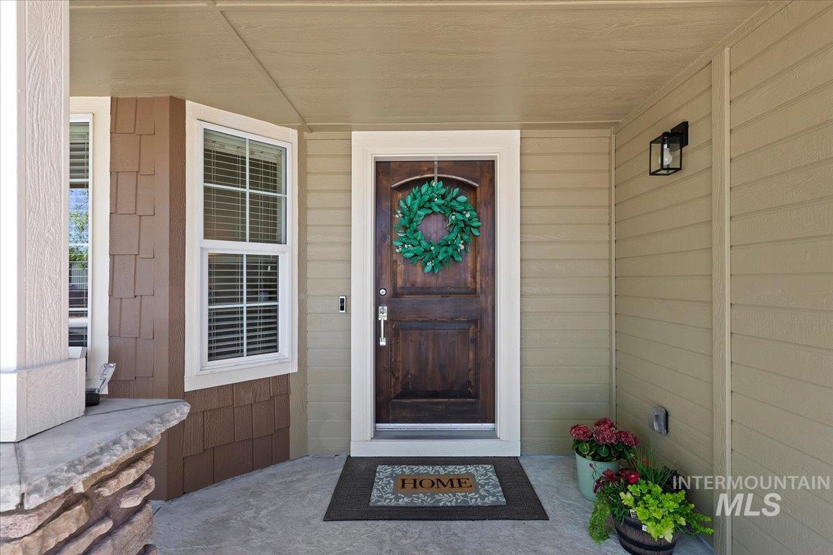 3419 N Arrowwood Way, Meridian, Idaho 83646, 3 Bedrooms, 2.5 Bathrooms, Residential For Sale, Price $459,900, 98985194