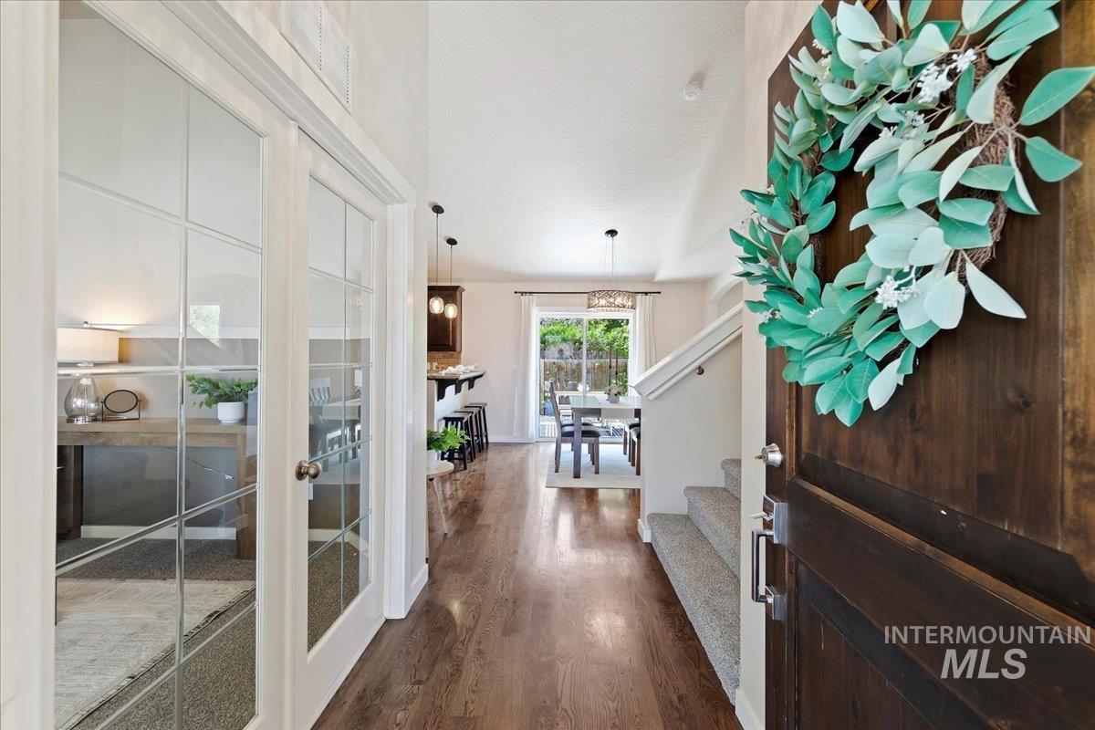 3419 N Arrowwood Way, Meridian, Idaho 83646, 3 Bedrooms, 2.5 Bathrooms, Residential For Sale, Price $459,900, 98985194