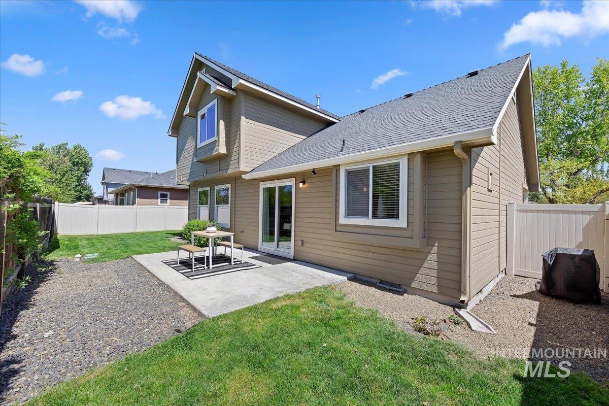 3419 N Arrowwood Way, Meridian, Idaho 83646, 3 Bedrooms, 2.5 Bathrooms, Residential For Sale, Price $459,900, 98985194