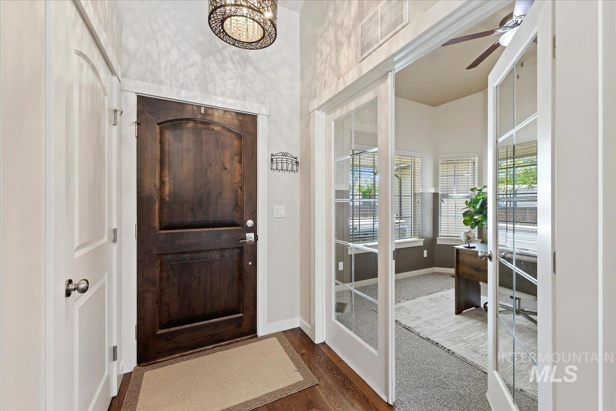 3419 N Arrowwood Way, Meridian, Idaho 83646, 3 Bedrooms, 2.5 Bathrooms, Residential For Sale, Price $459,900, 98985194