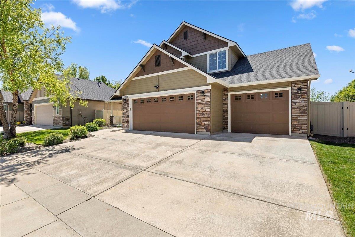 3419 N Arrowwood Way, Meridian, Idaho 83646, 3 Bedrooms, 2.5 Bathrooms, Residential For Sale, Price $459,900, 98985194
