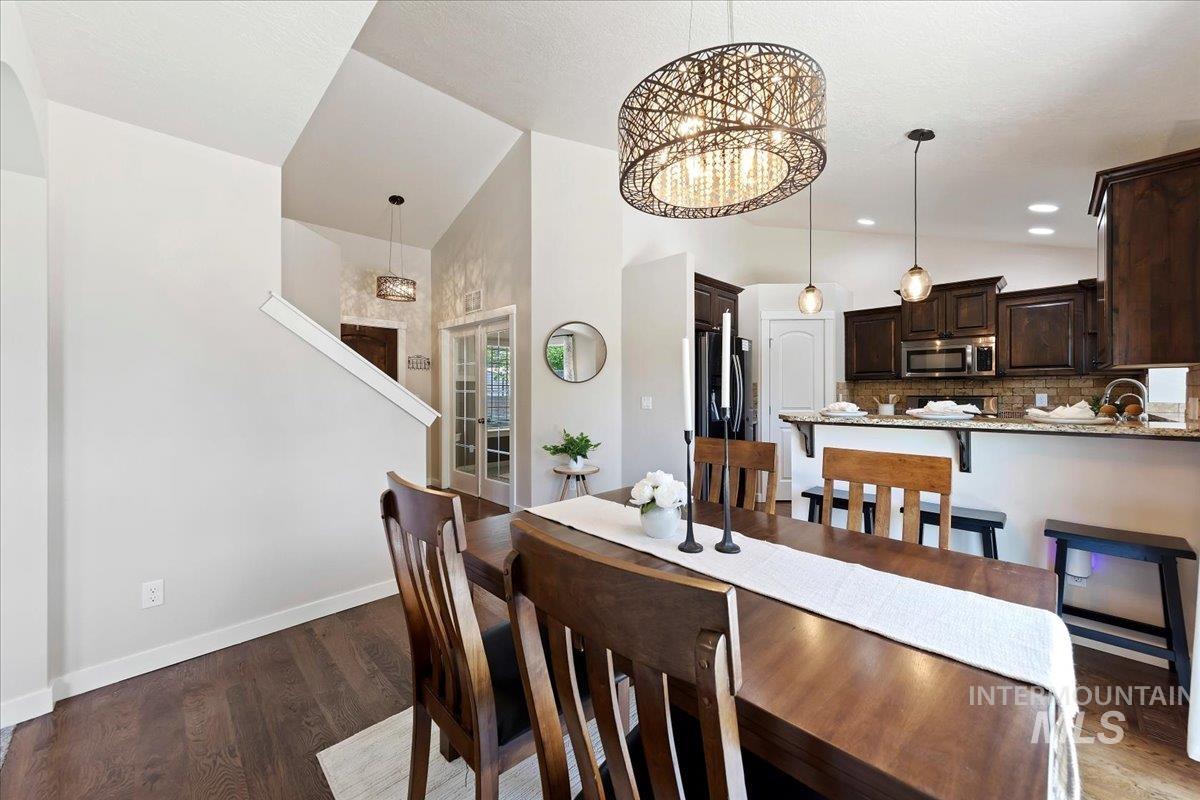 3419 N Arrowwood Way, Meridian, Idaho 83646, 3 Bedrooms, 2.5 Bathrooms, Residential For Sale, Price $459,900, 98985194