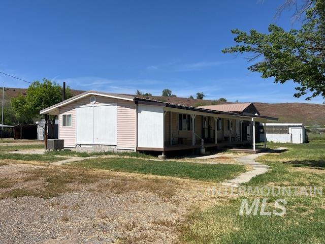 4746 Hwy 52, Ontario, Oregon 97914, 2 Bedrooms, 2.5 Bathrooms, Residential For Sale, Price $345,000,MLS 98985201