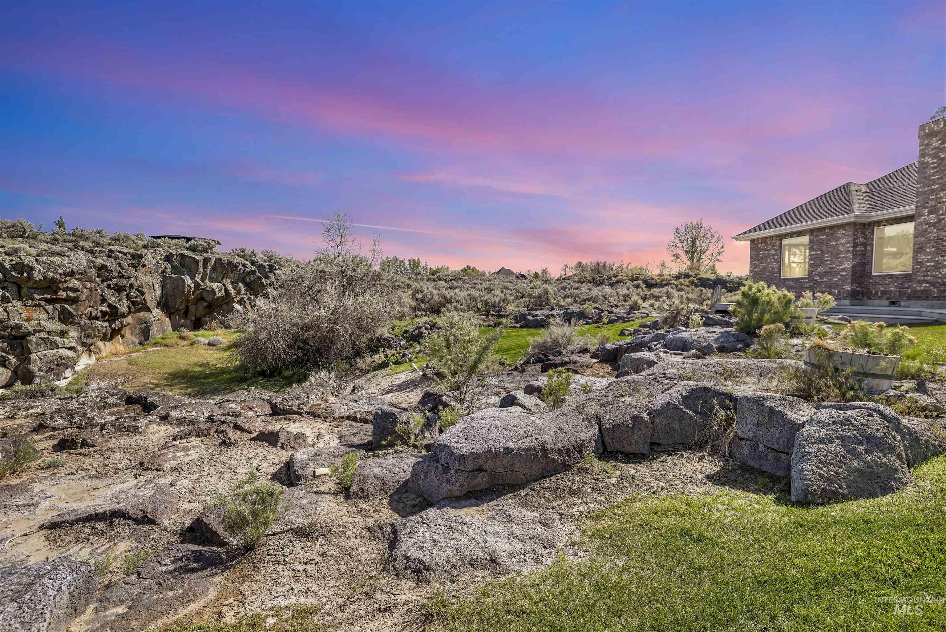 4098 Hidden Lakes Dr, Kimberly, Idaho 83341, 4 Bedrooms, 2.5 Bathrooms, Residential For Sale, Price $725,000,MLS 98985206