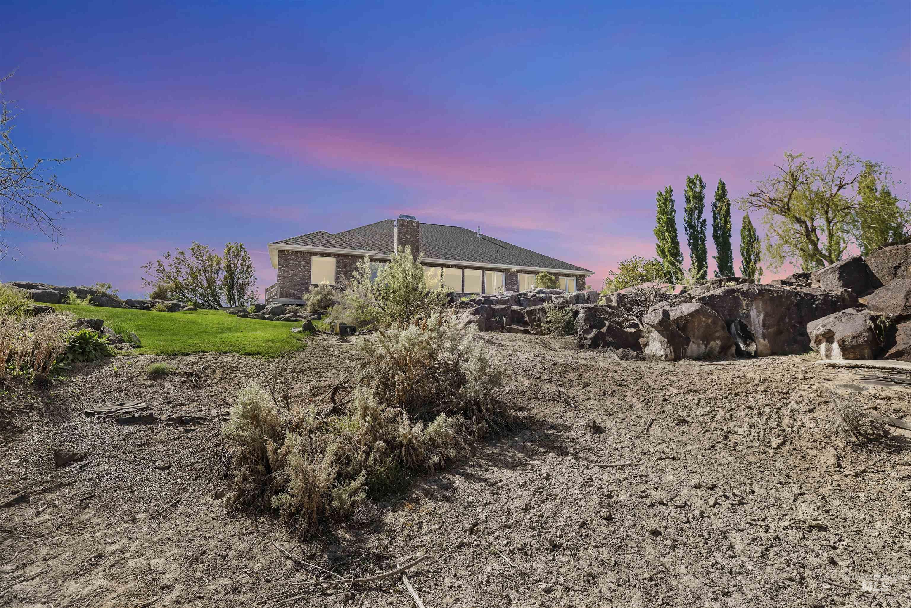 4098 Hidden Lakes Dr, Kimberly, Idaho 83341, 4 Bedrooms, 2.5 Bathrooms, Residential For Sale, Price $725,000,MLS 98985206