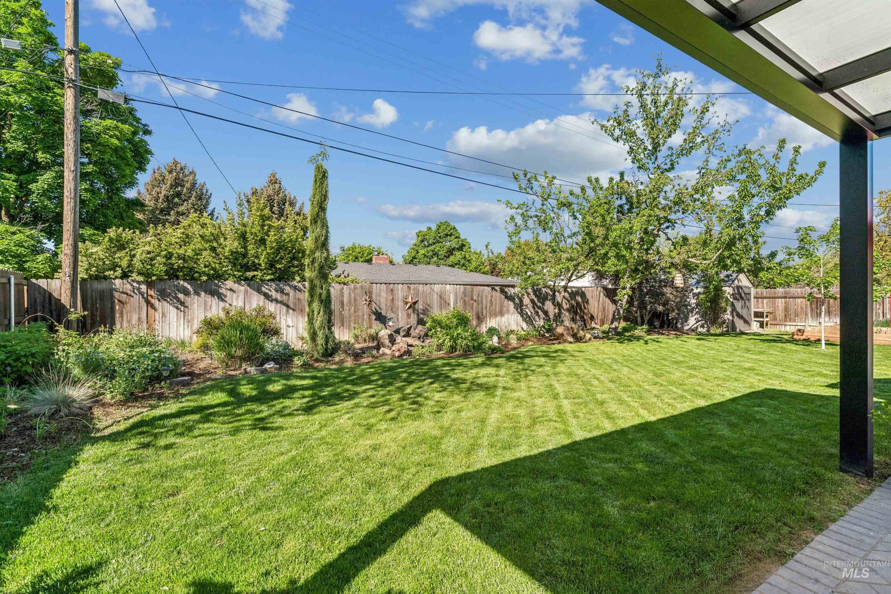 6625 W Hummel Drive, Boise, Idaho 83709, 3 Bedrooms, 2.5 Bathrooms, Residential For Sale, Price $625,000,MLS 98985207