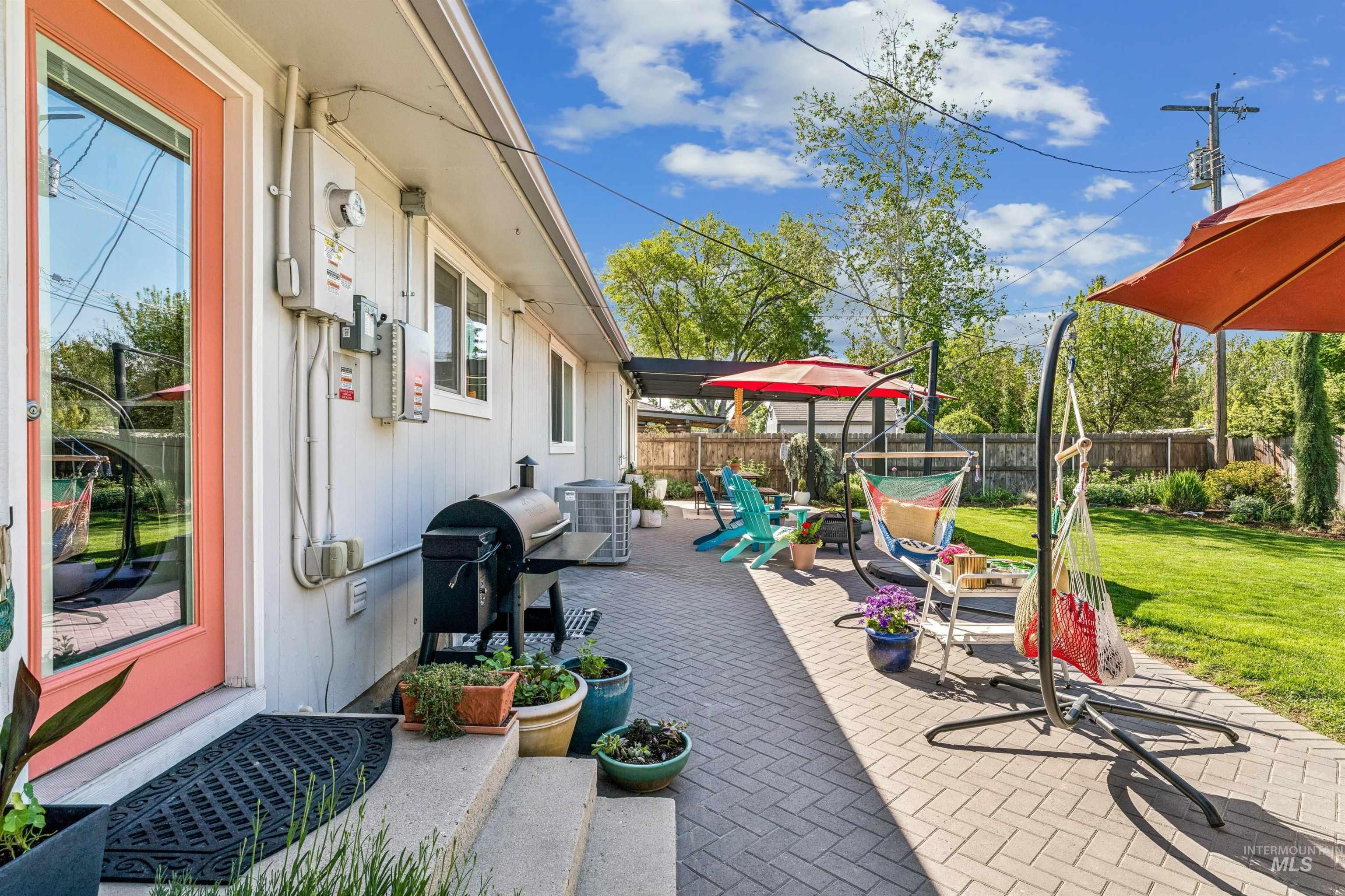6625 W Hummel Drive, Boise, Idaho 83709, 3 Bedrooms, 2.5 Bathrooms, Residential For Sale, Price $625,000,MLS 98985207