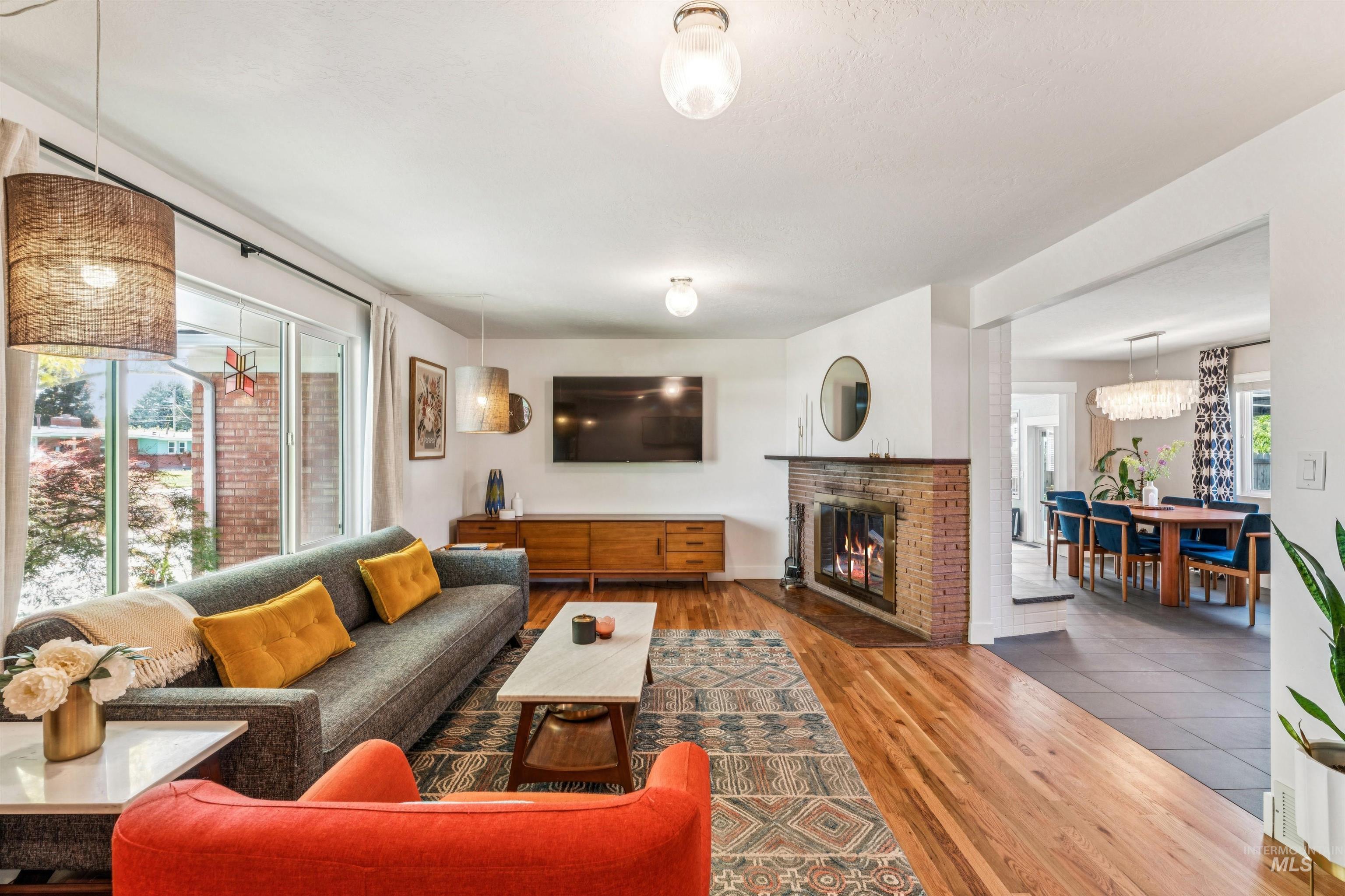6625 W Hummel Drive, Boise, Idaho 83709, 3 Bedrooms, 2.5 Bathrooms, Residential For Sale, Price $625,000,MLS 98985207