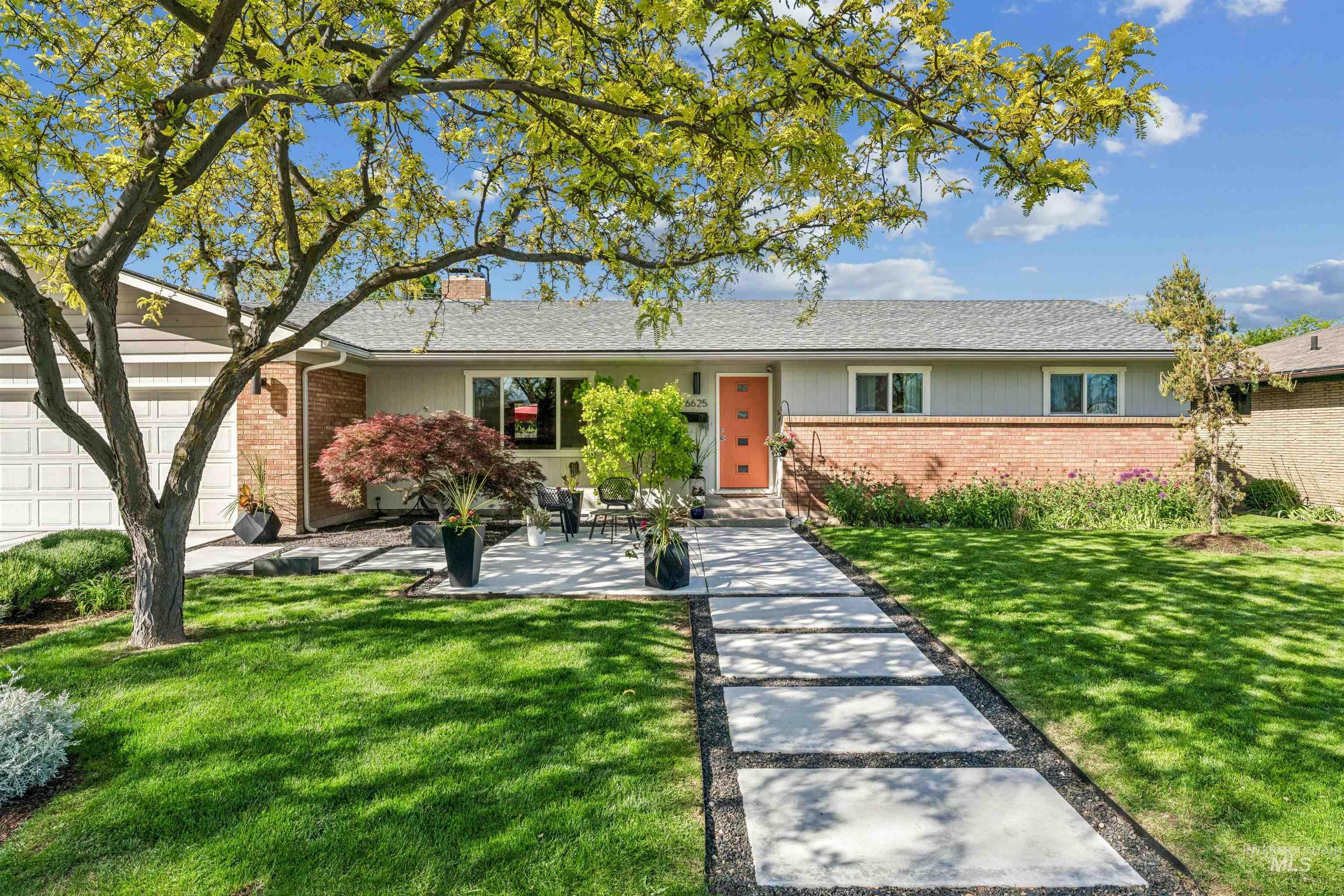 6625 W Hummel Drive, Boise, Idaho 83709, 3 Bedrooms, 2.5 Bathrooms, Residential For Sale, Price $625,000,MLS 98985207