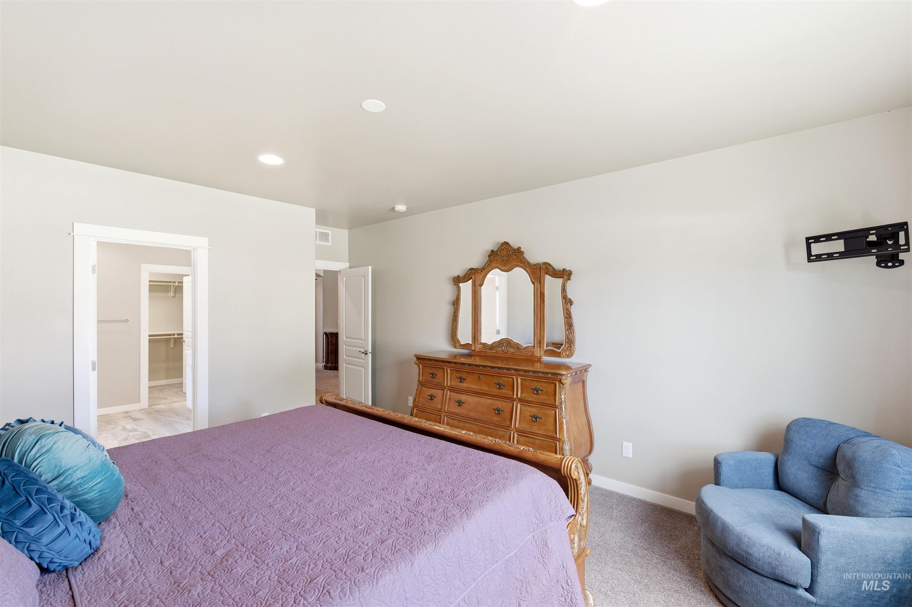 802 W Dallan Woods Way, Nampa, Idaho 83686, 3 Bedrooms, 2 Bathrooms, Residential For Sale, Price $524,999,MLS 98985209