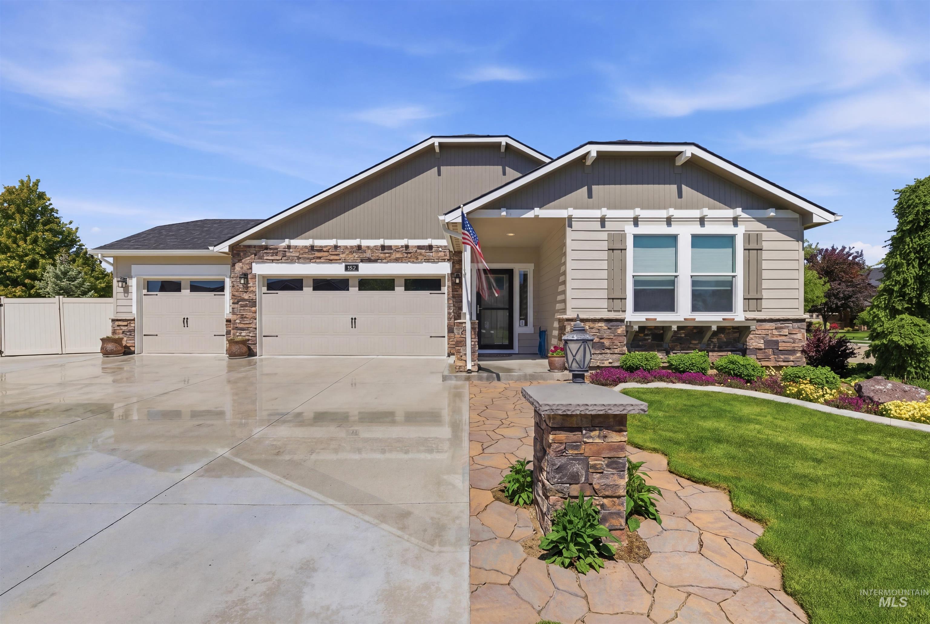 802 W Dallan Woods Way, Nampa, Idaho 83686, 3 Bedrooms, 2 Bathrooms, Residential For Sale, Price $524,999,MLS 98985209