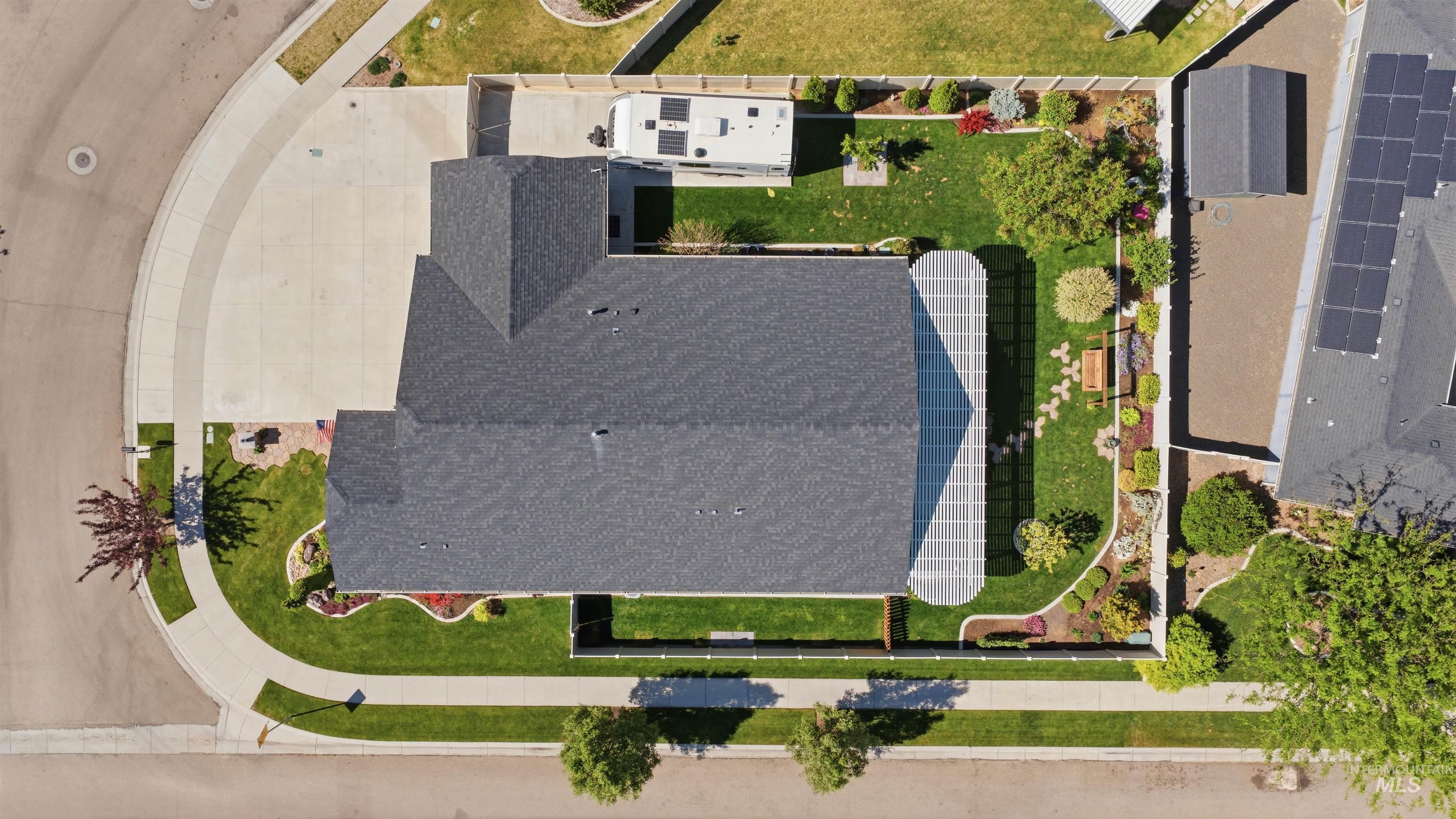 802 W Dallan Woods Way, Nampa, Idaho 83686, 3 Bedrooms, 2 Bathrooms, Residential For Sale, Price $524,999,MLS 98985209