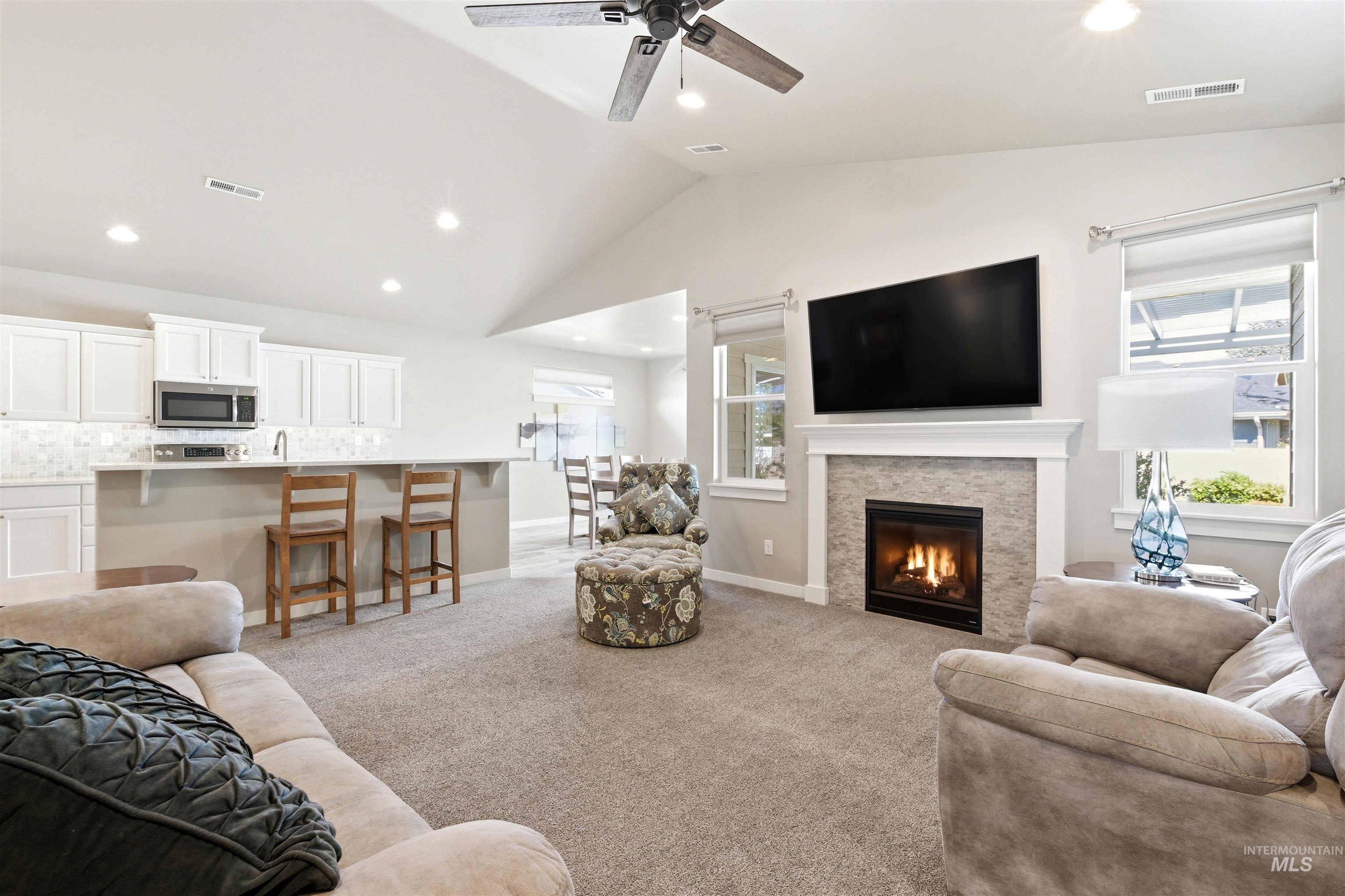 802 W Dallan Woods Way, Nampa, Idaho 83686, 3 Bedrooms, 2 Bathrooms, Residential For Sale, Price $524,999,MLS 98985209