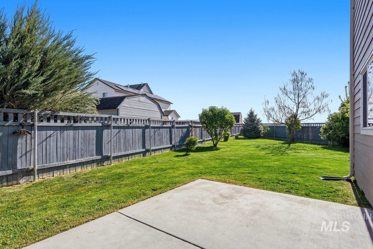 7028 W Ring Perch Court, Boise, Idaho 83709, 4 Bedrooms, 3.5 Bathrooms, Residential For Sale, Price $615,000,MLS 98985211
