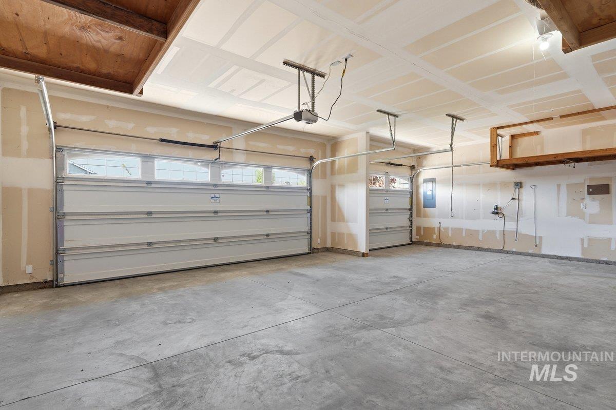 7028 W Ring Perch Court, Boise, Idaho 83709, 4 Bedrooms, 3.5 Bathrooms, Residential For Sale, Price $615,000,MLS 98985211